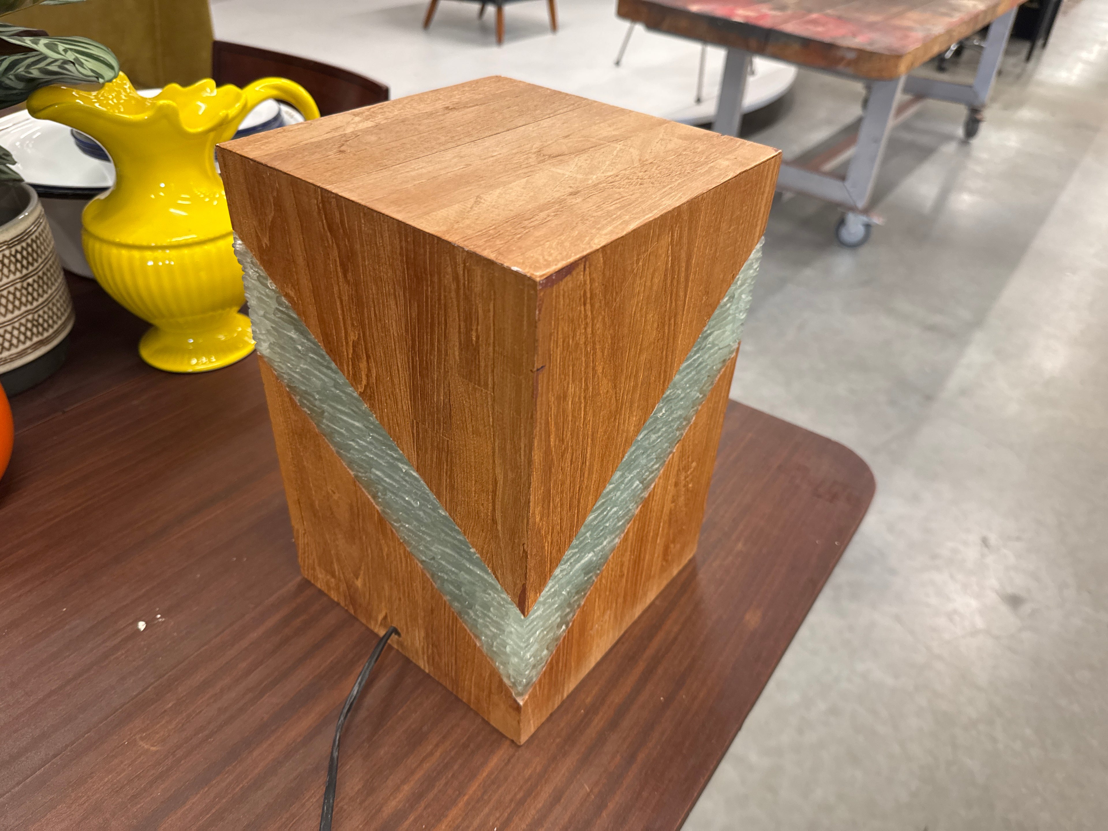 Tafellamp met hout glas