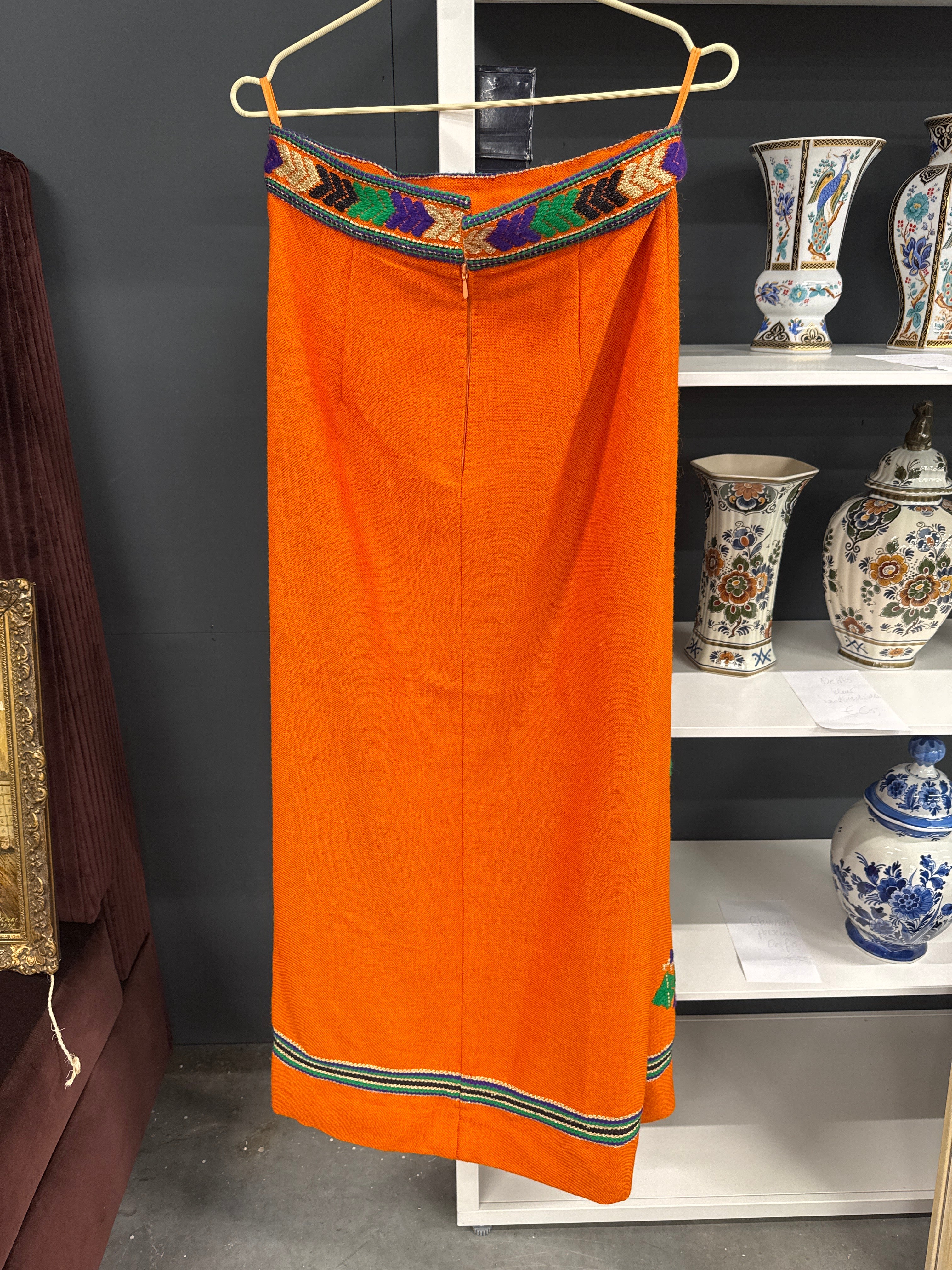 Vintage rok en kleerhanger