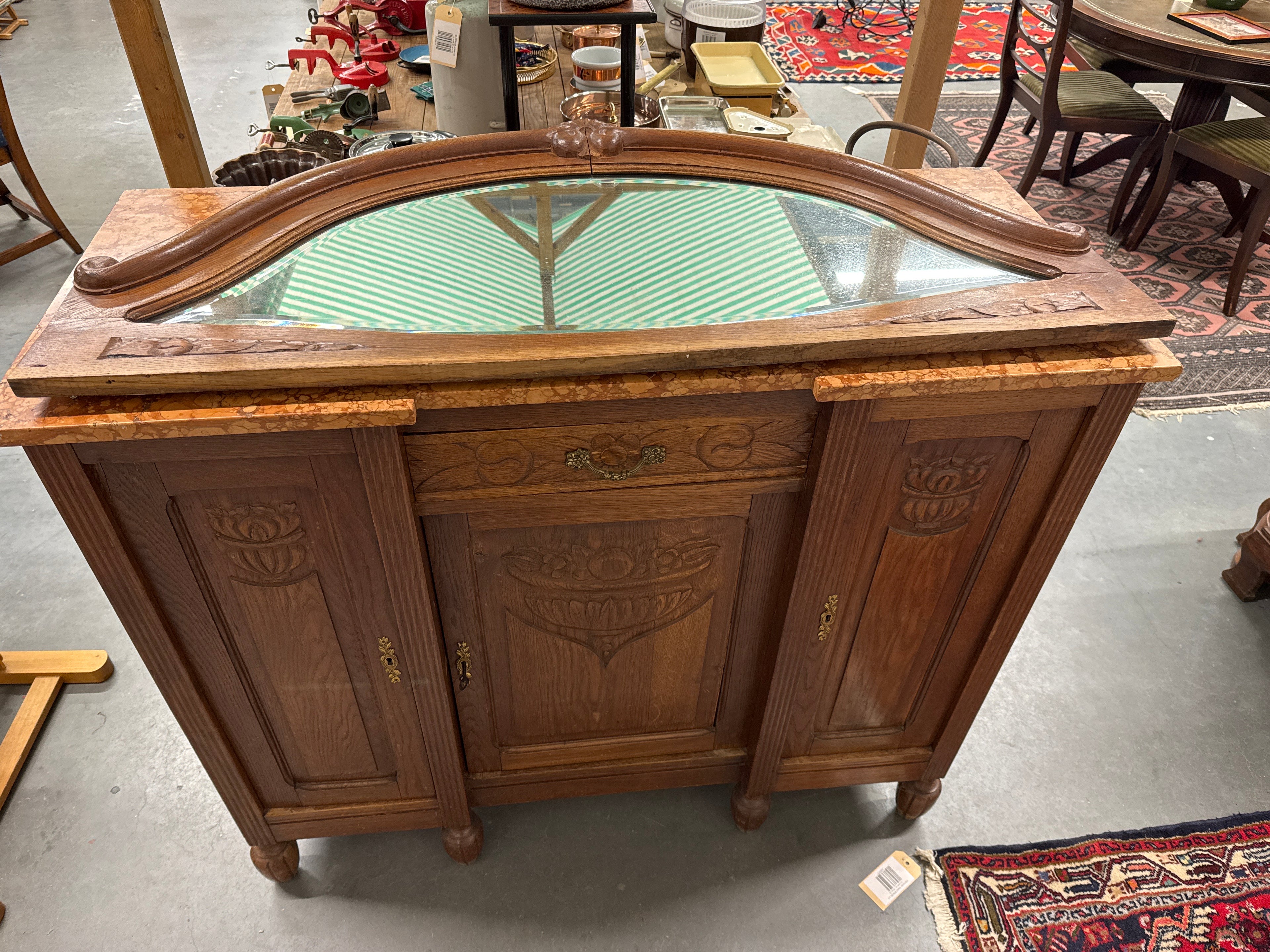 Dressoir marmer en spiegel