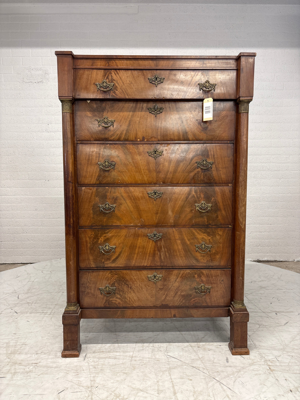 Antieke ladenkast gefineerd hout