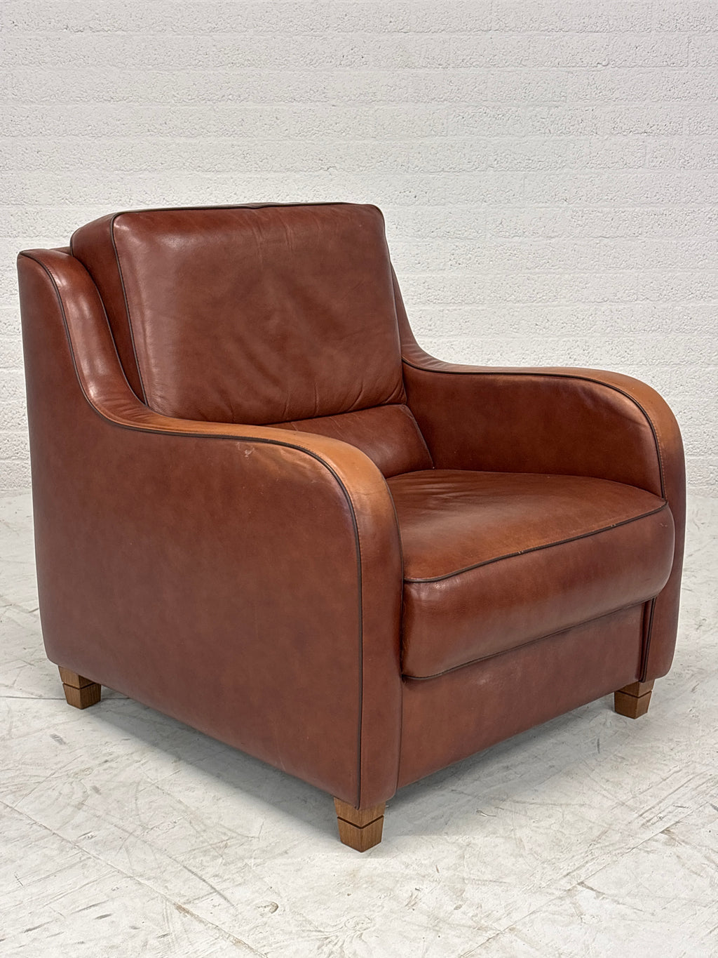 Leren Lounge Fauteuil – Cognacbruin, met donkere bies