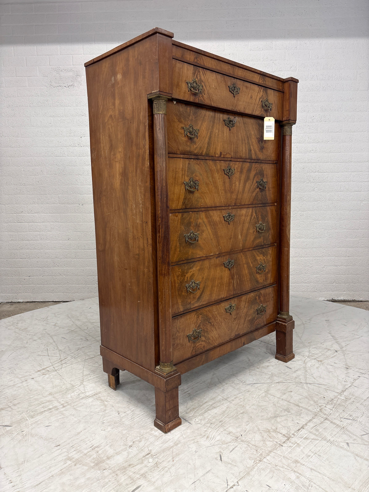 Antieke ladenkast gefineerd hout