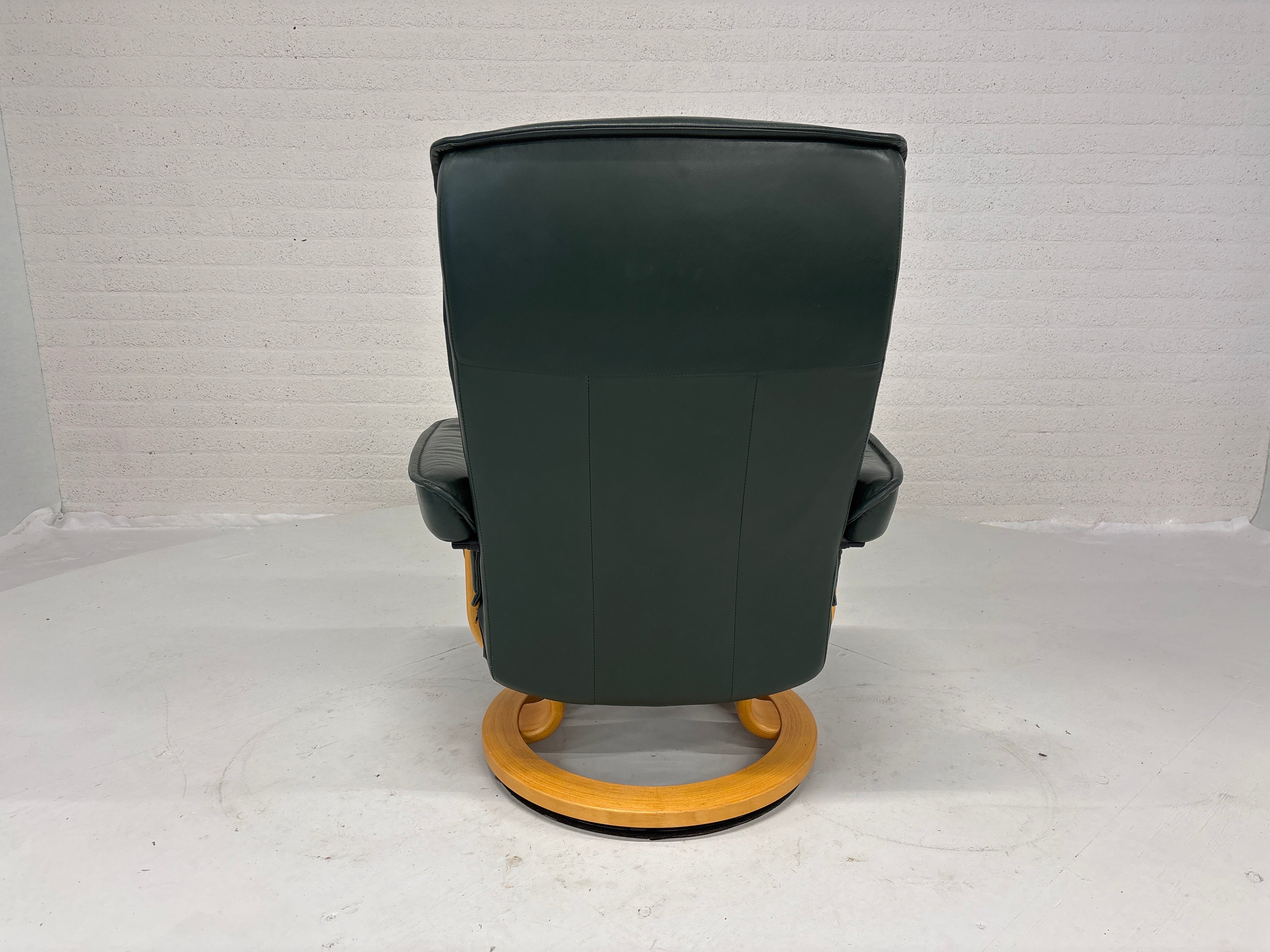 Set 2 Stressless fauteuils leer