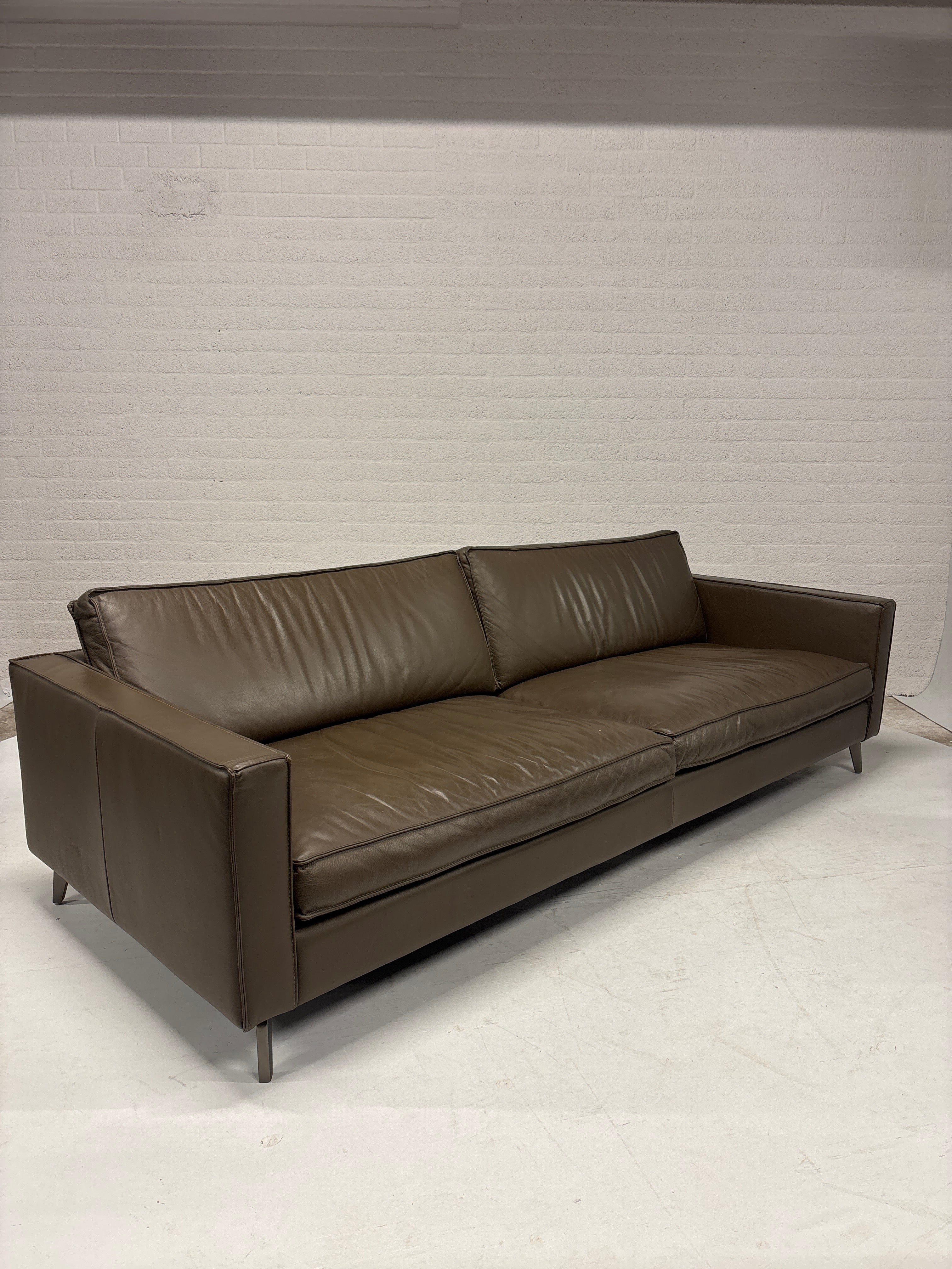 Riante bruin/taupe leren bank