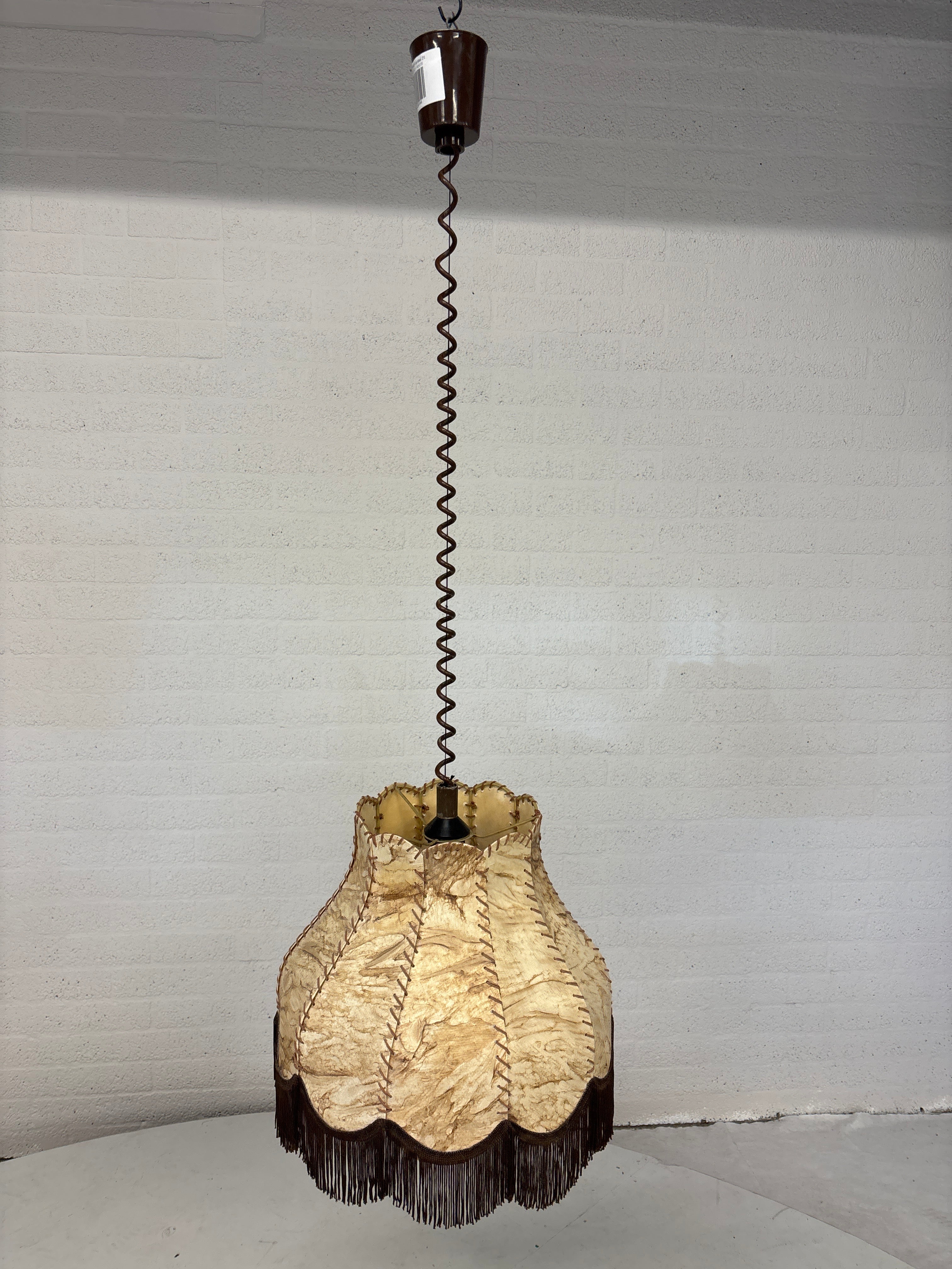 Retro hanglamp met trekveer