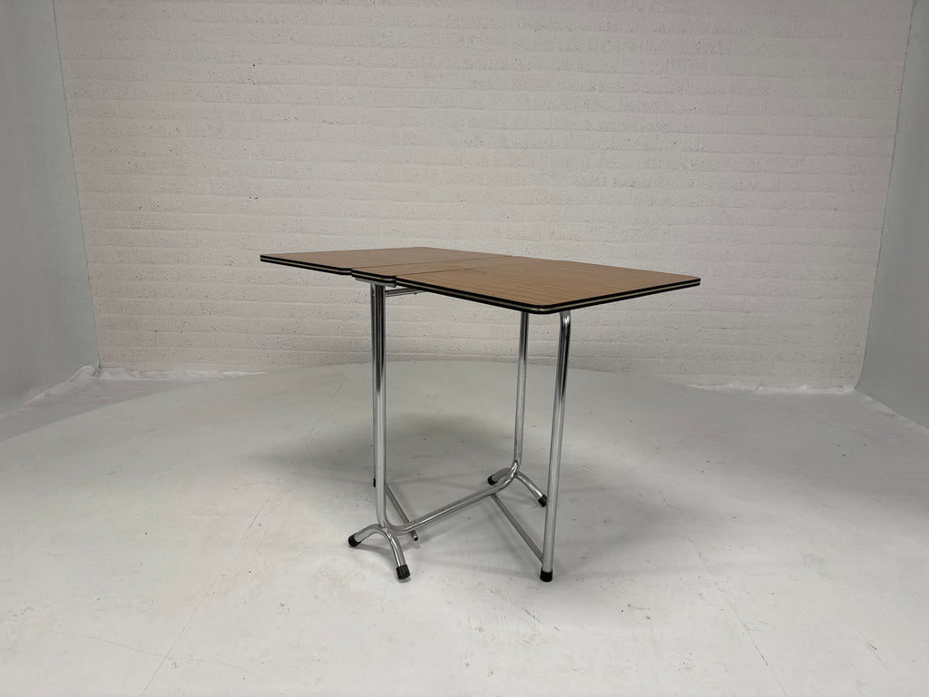 Bijzettafel chroom formica bruin