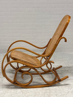 MP Stylische bent wood schommelstoel