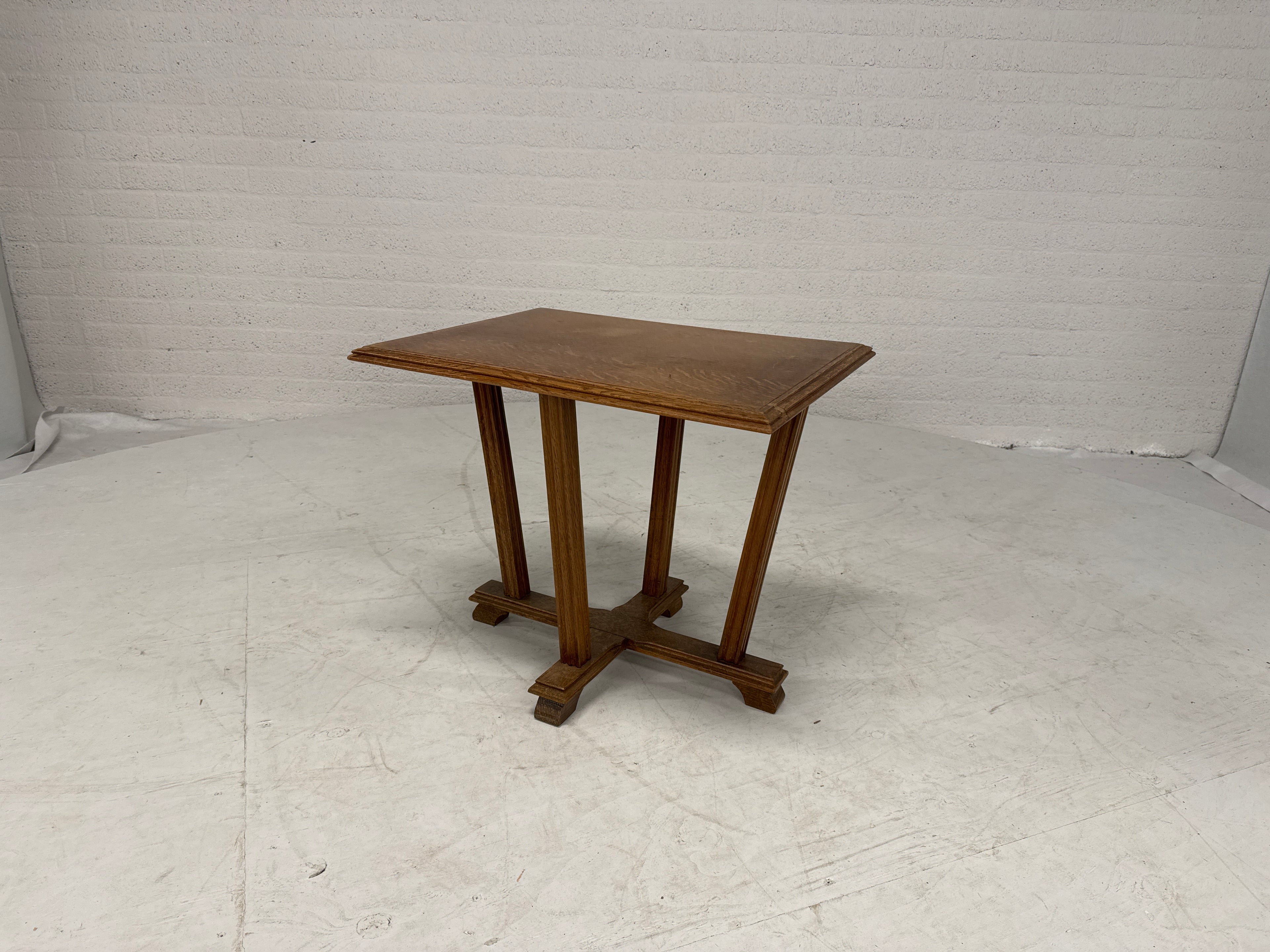 Bijzettafel Haagse school