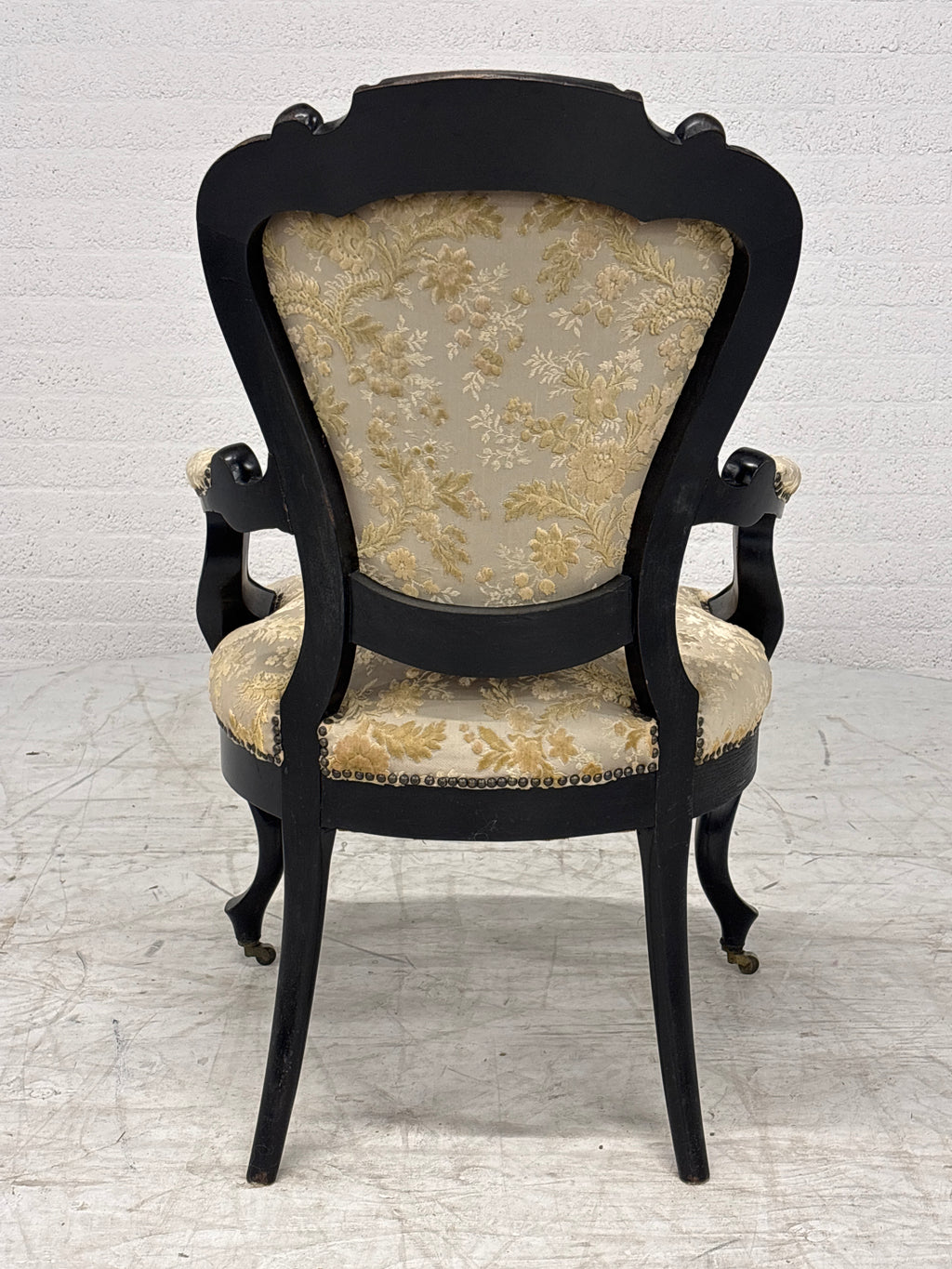Antieke stoelen in Barok of Louis XV stijl