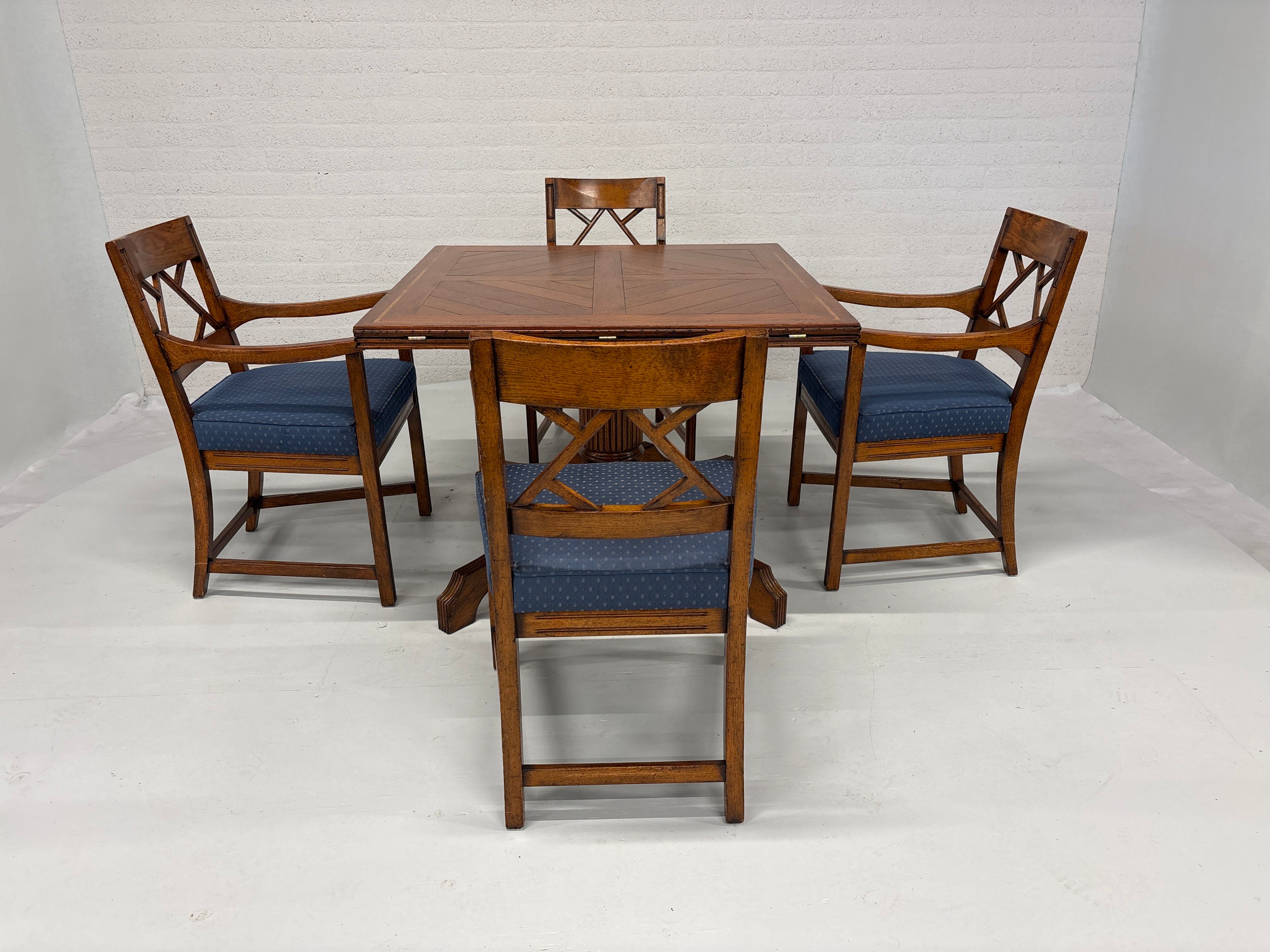 Tafel en stoelen Royal Antique Collection