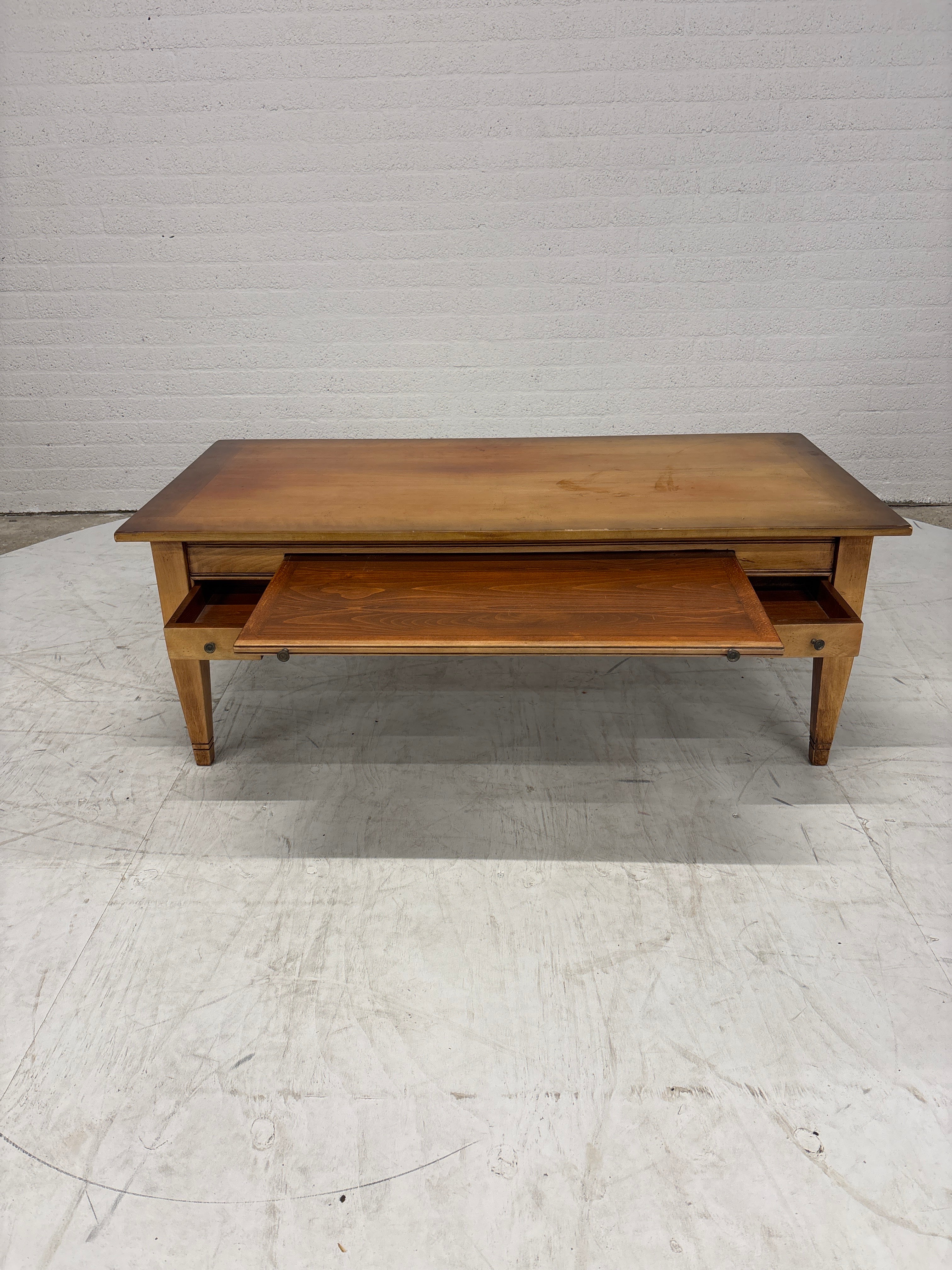 Salontafel met 6 lades en uitschuifblad