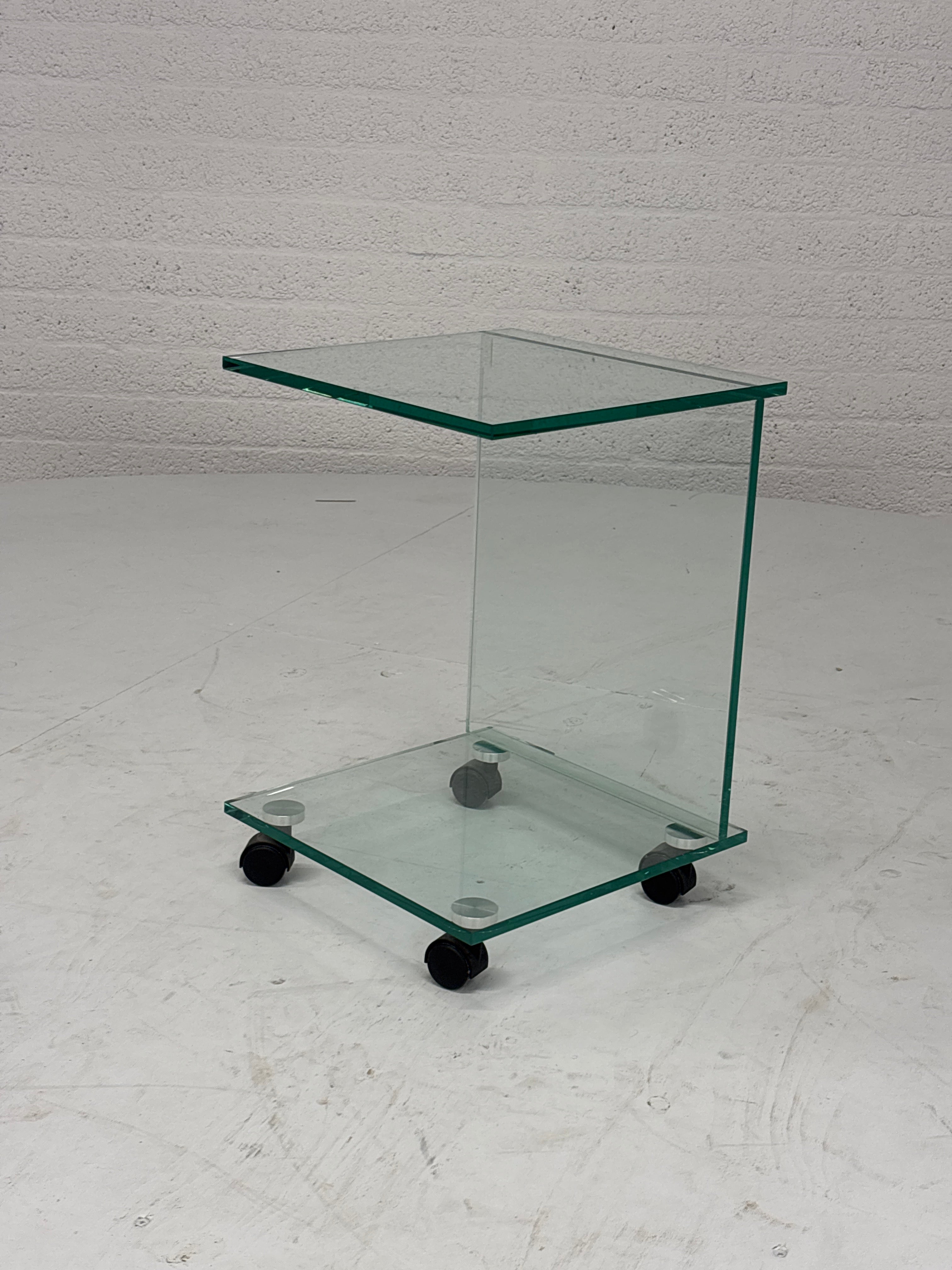 Bijzettafel glas op wielen