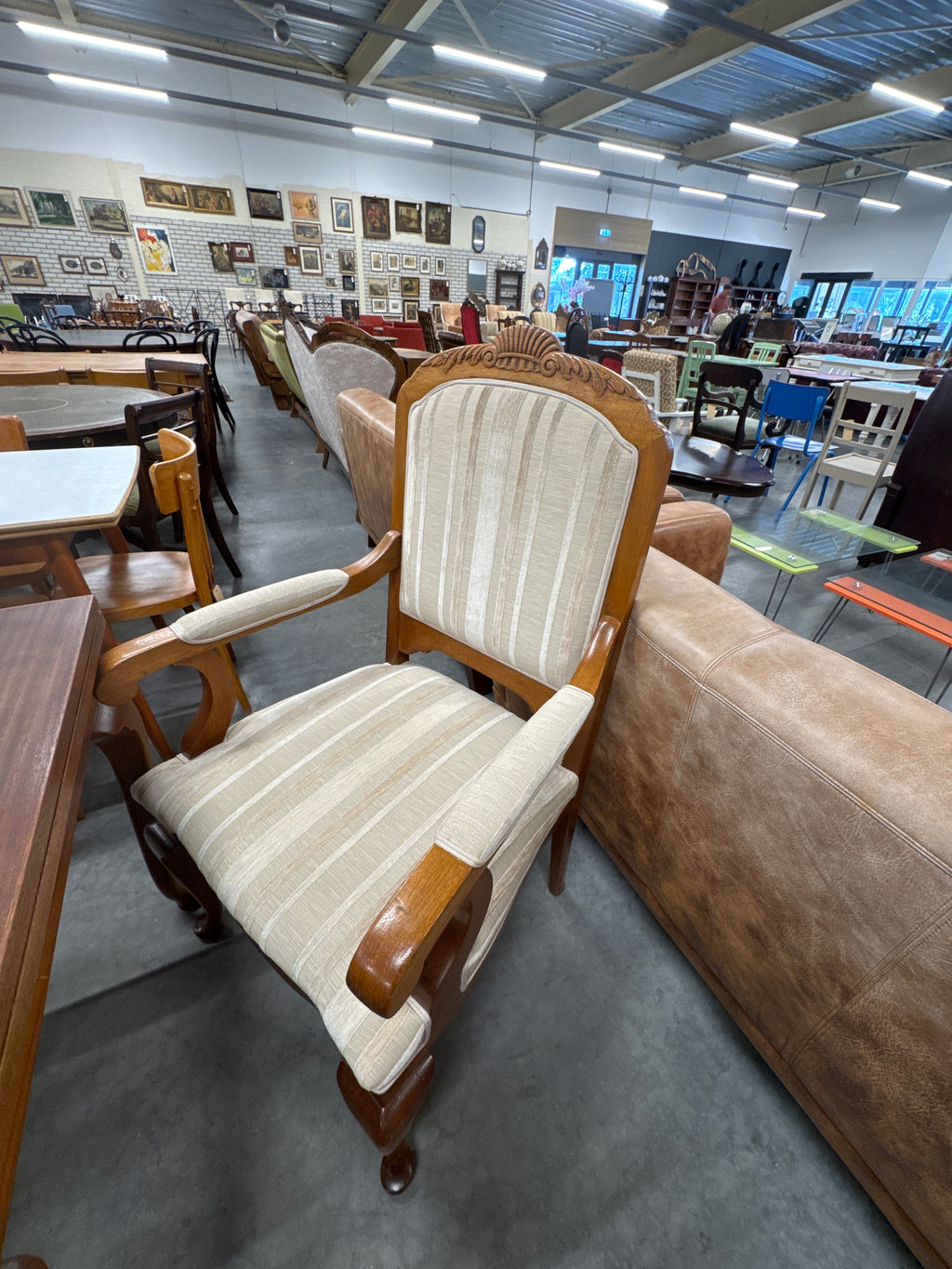 Eettafel uitschuifbaar met 4 stoelen