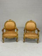 Koninklijke kinder bankjes