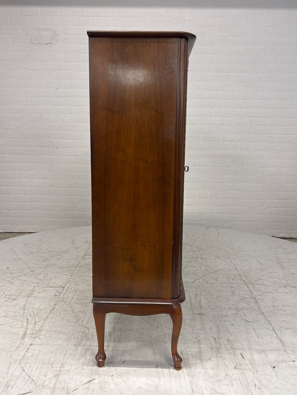 Retro kast gefineerd hout mahonie