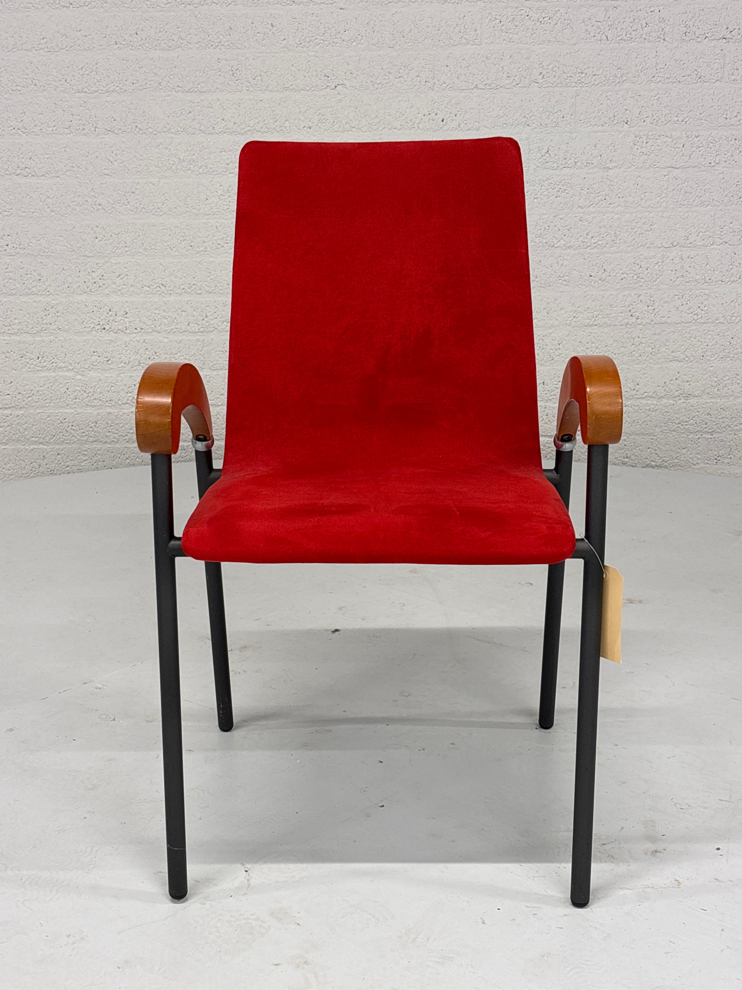 Rode vintage stoel Pigalle