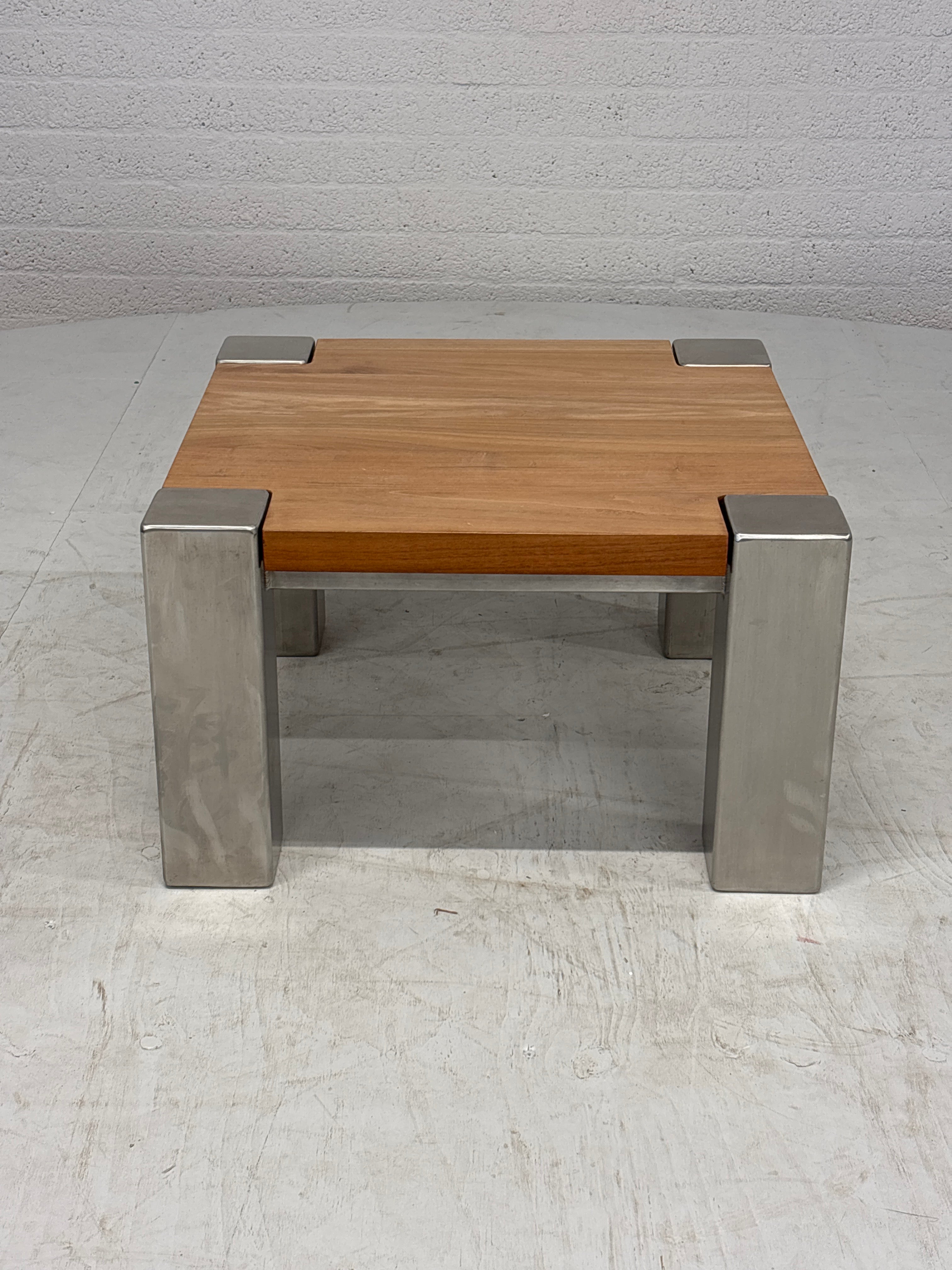 Bijzettafel rvs met dik houten blad