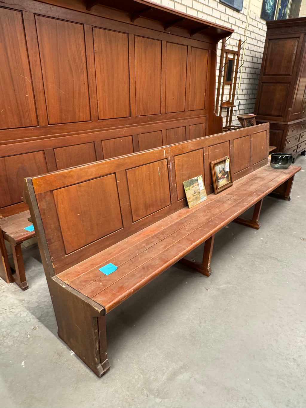 Unieke kerkbanken set