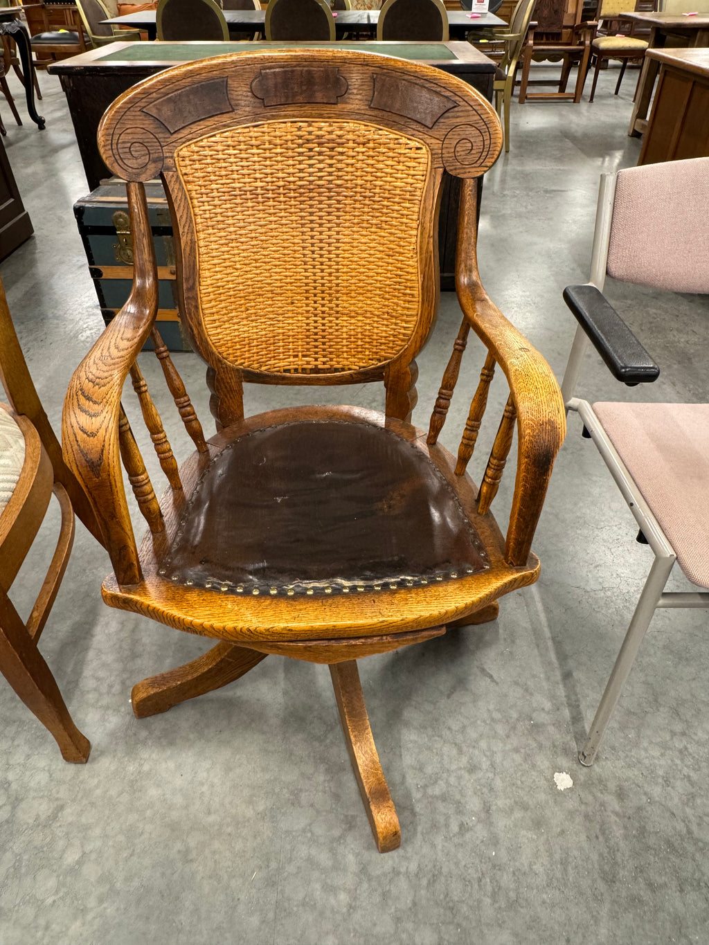 Antieke Amerikaanse victoriaanse office desk stoel