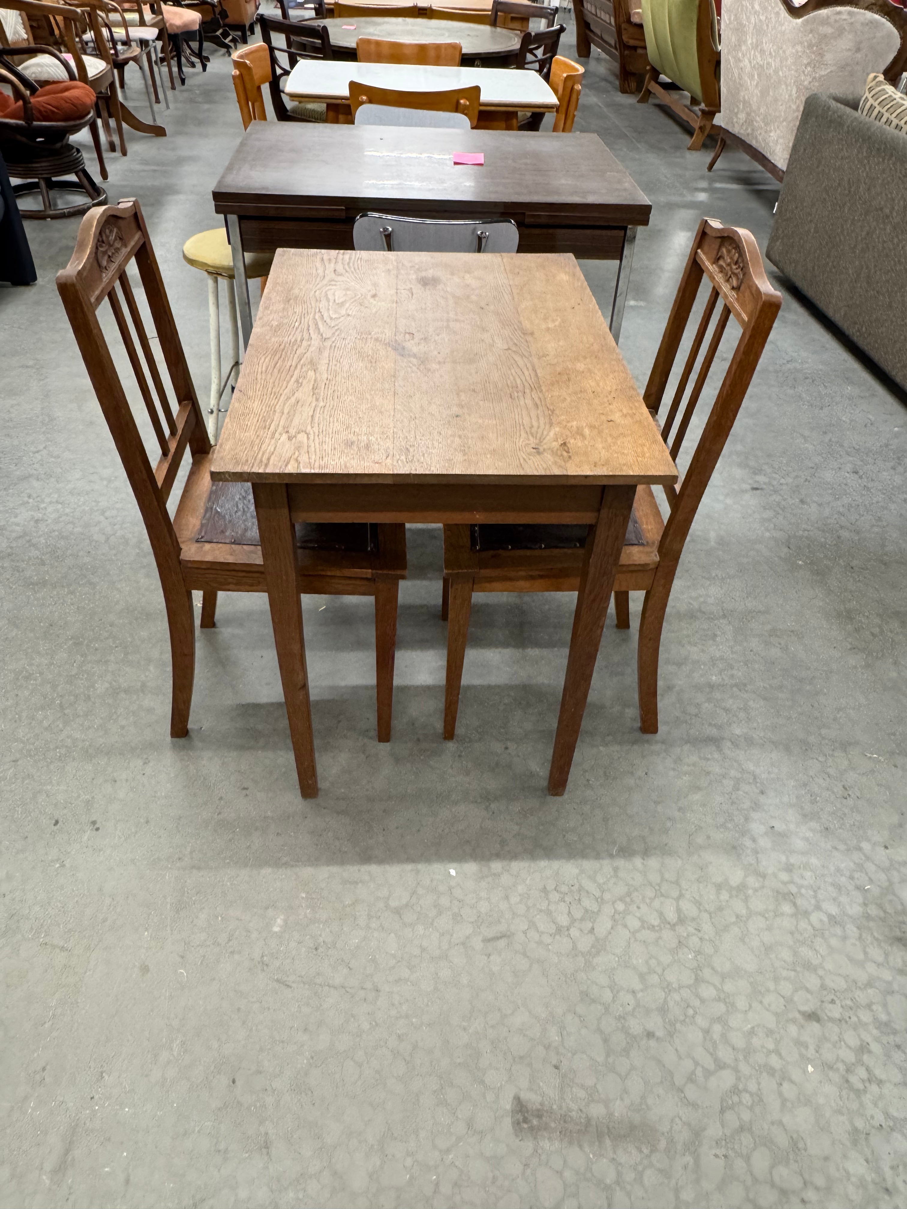 Vintage set met 2 stoelen