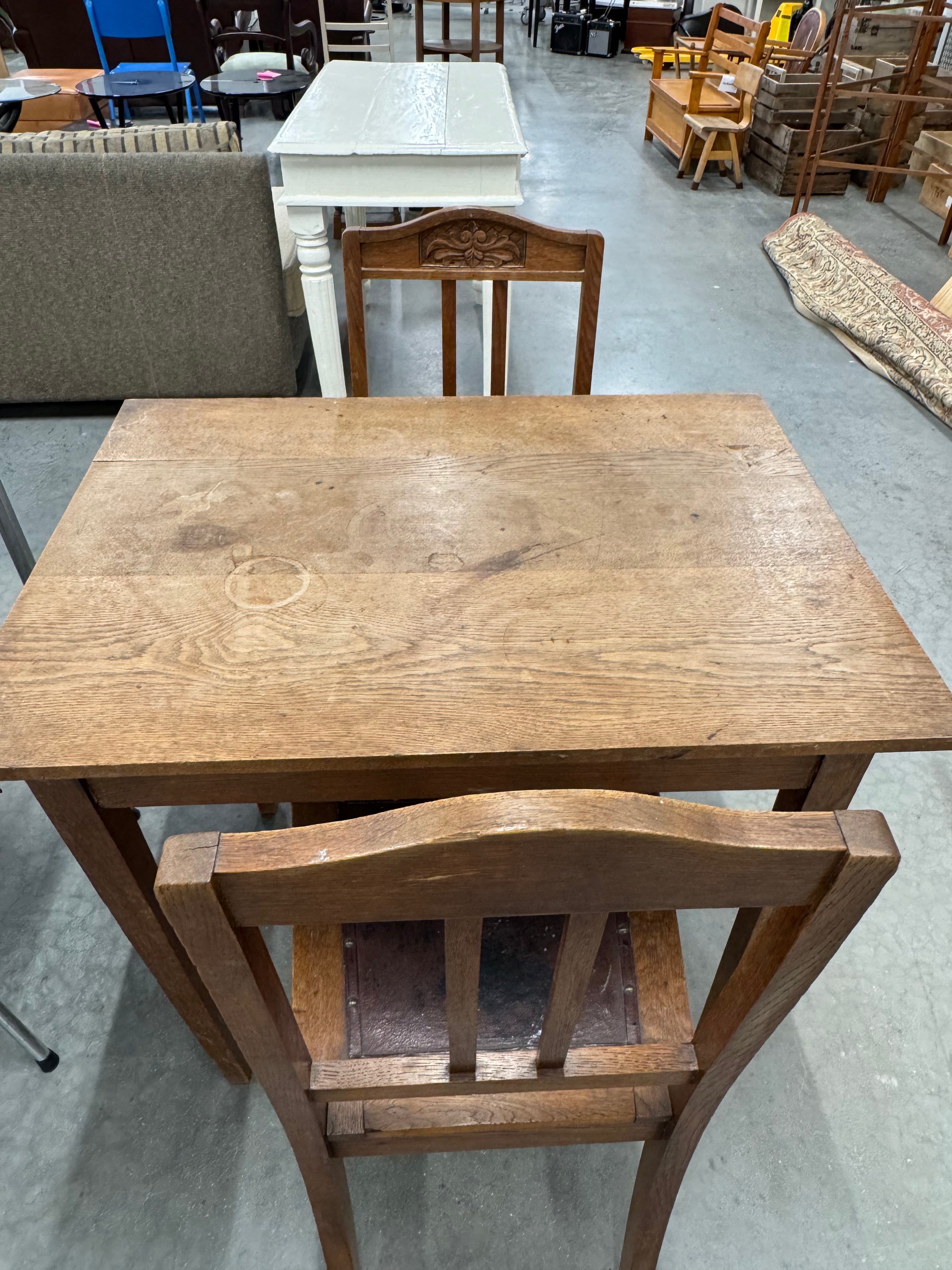 Vintage set met 2 stoelen