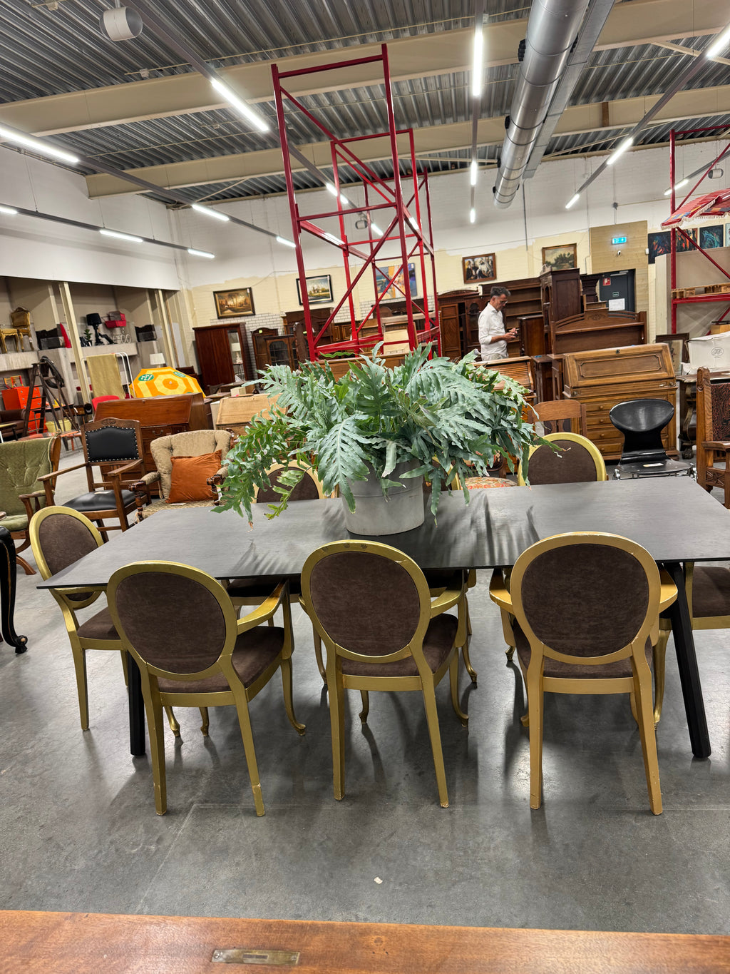 Eettafel groot met 8 stoelen