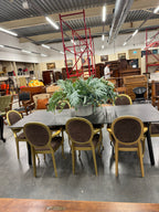 Eettafel groot met 8 stoelen