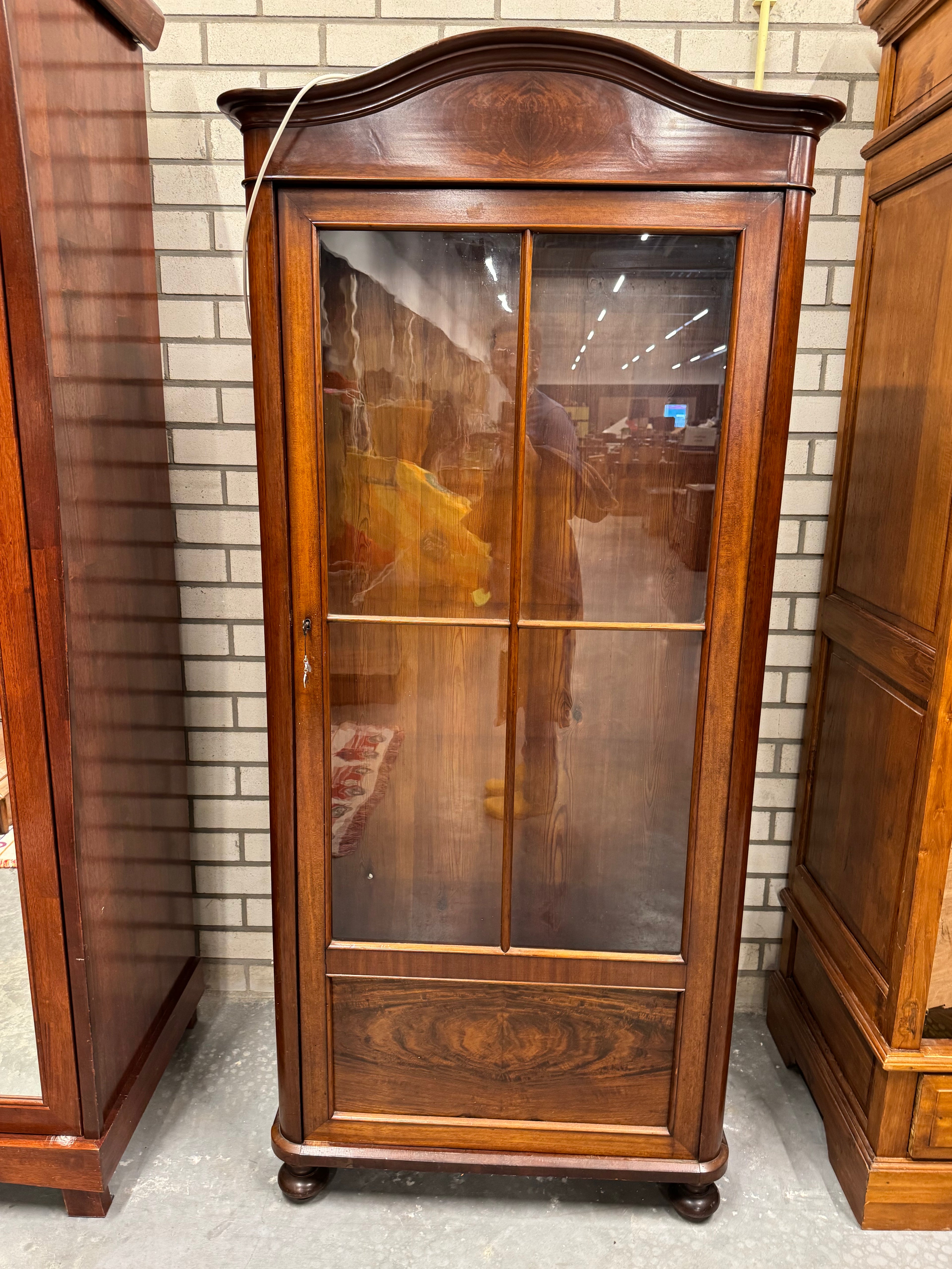 Boeken en/of vitrinekast