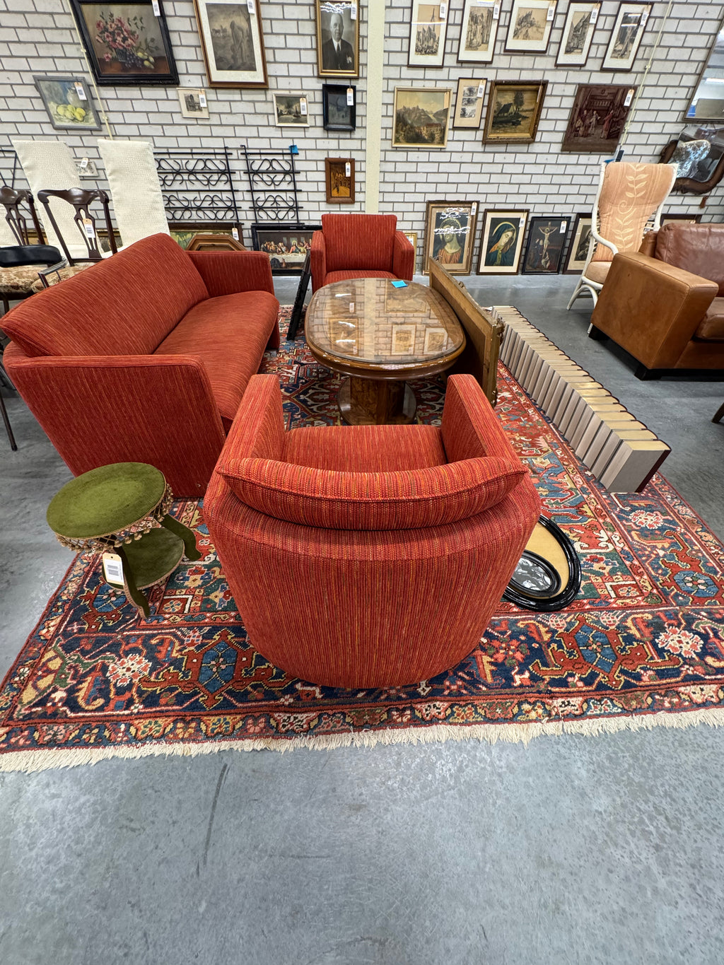 Steenrode set bank en 2 stoelen