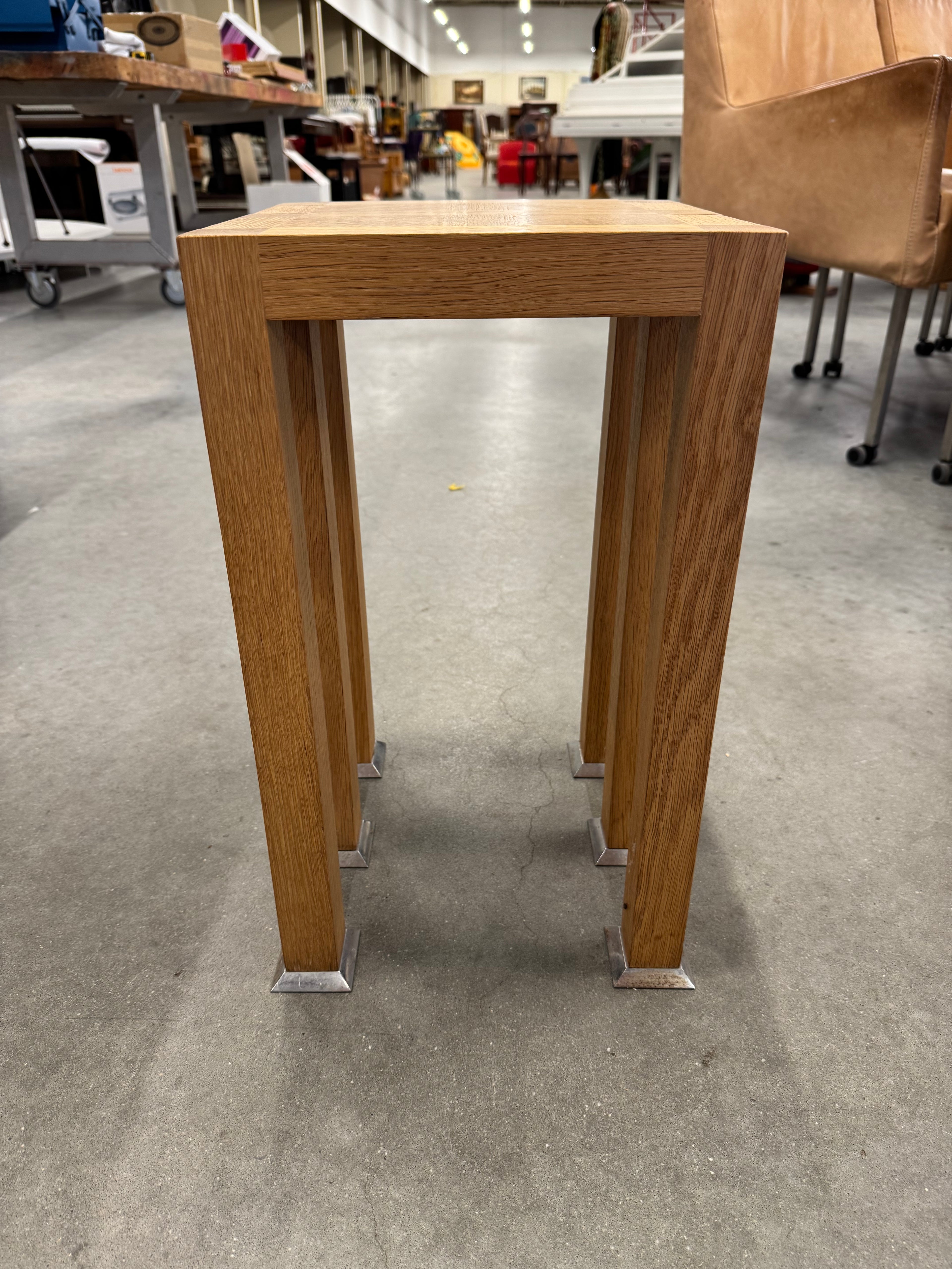 Bijzettafel met 6 pootjes