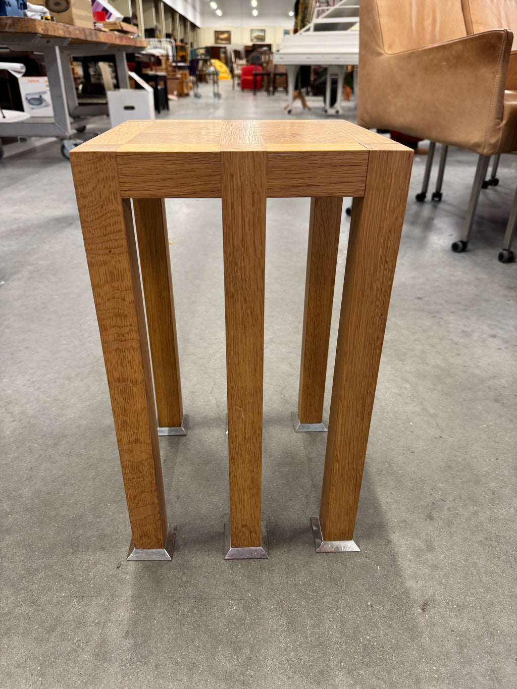 Bijzettafel met 6 pootjes