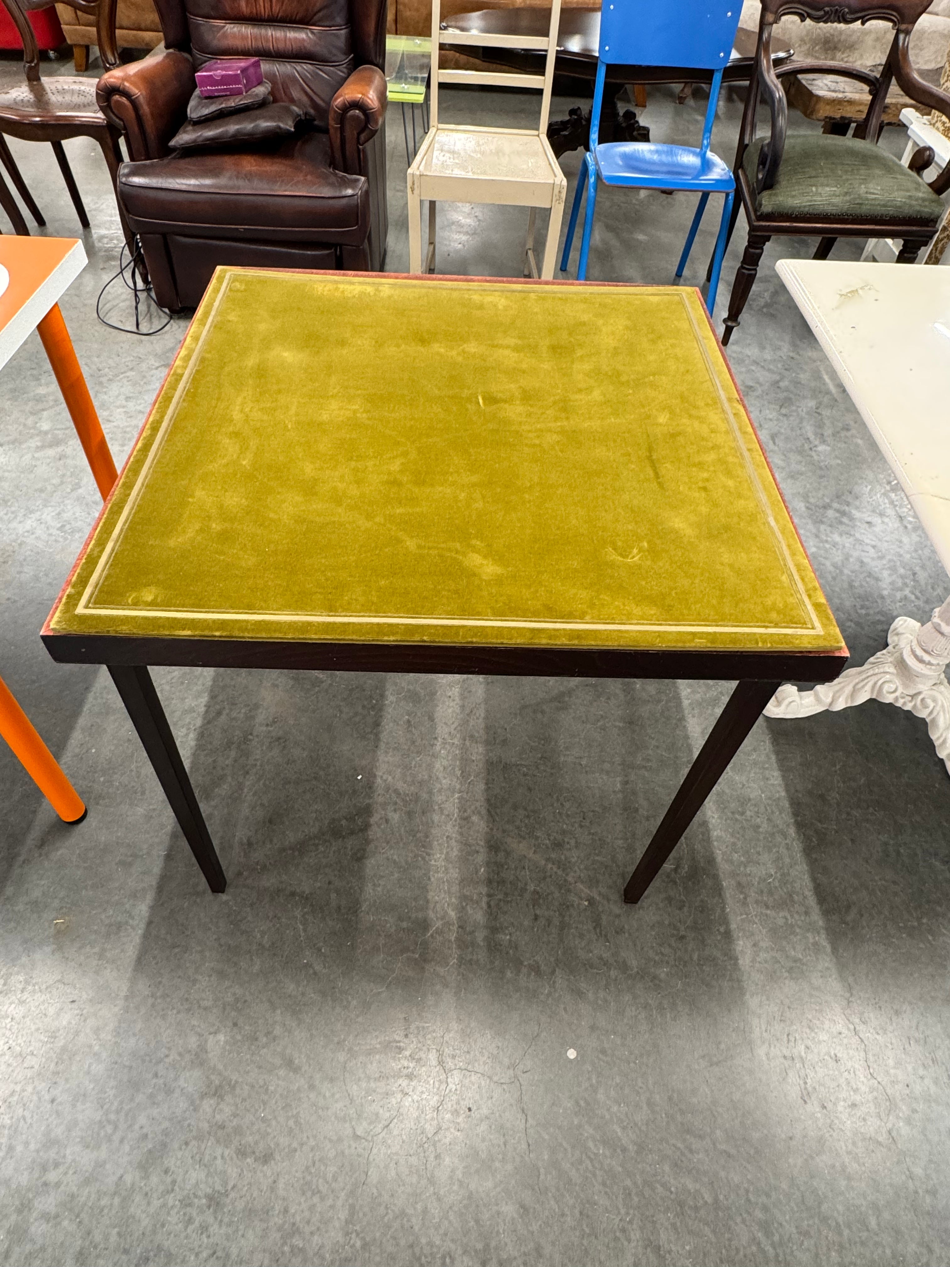 Bridgetafel met velours afneembaar blad