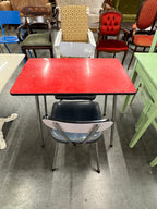 Retro formica set met 2 stoeltjes
