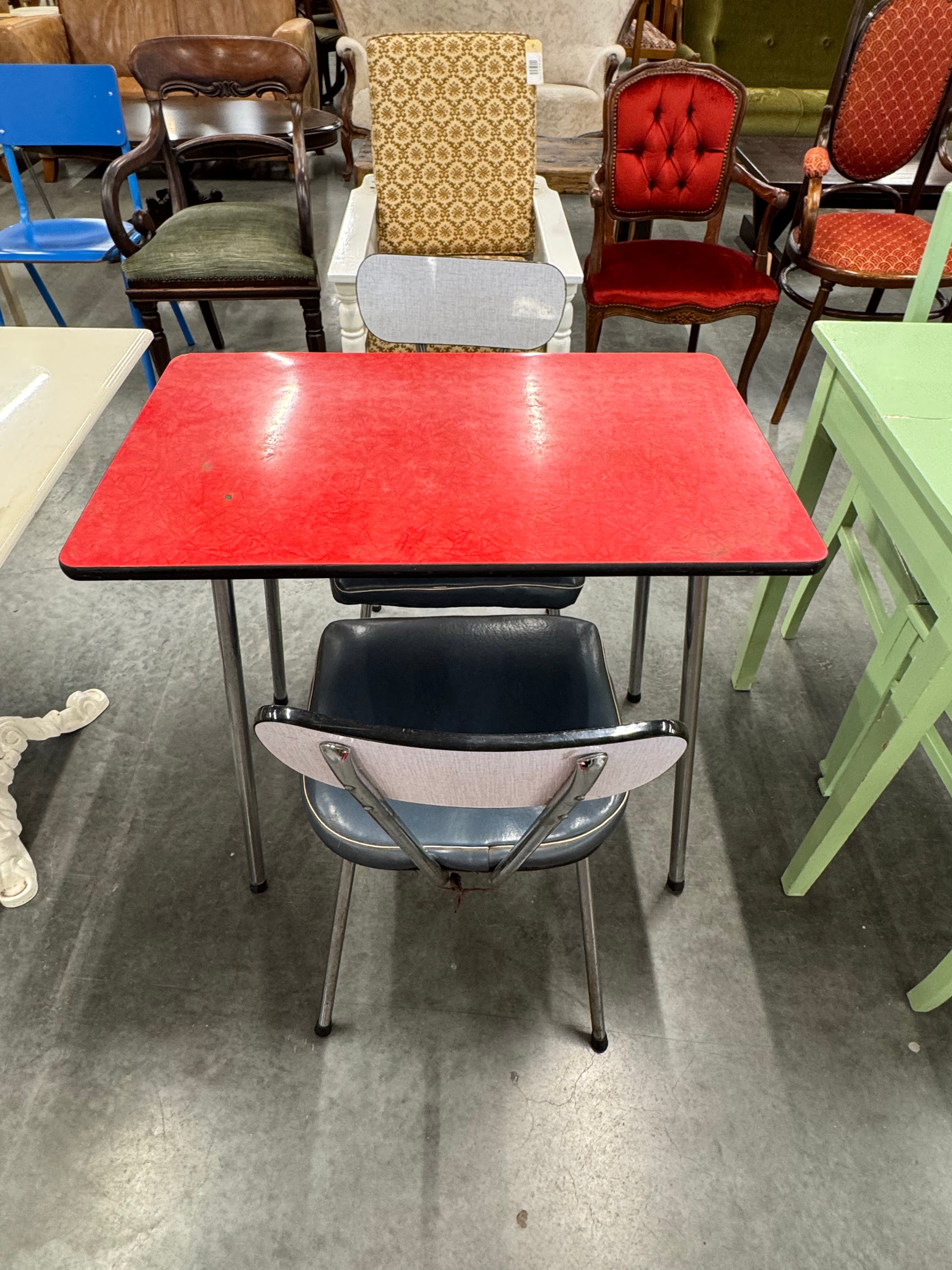Retro formica set met 2 stoeltjes