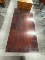 Robuuste tafel woonkamer