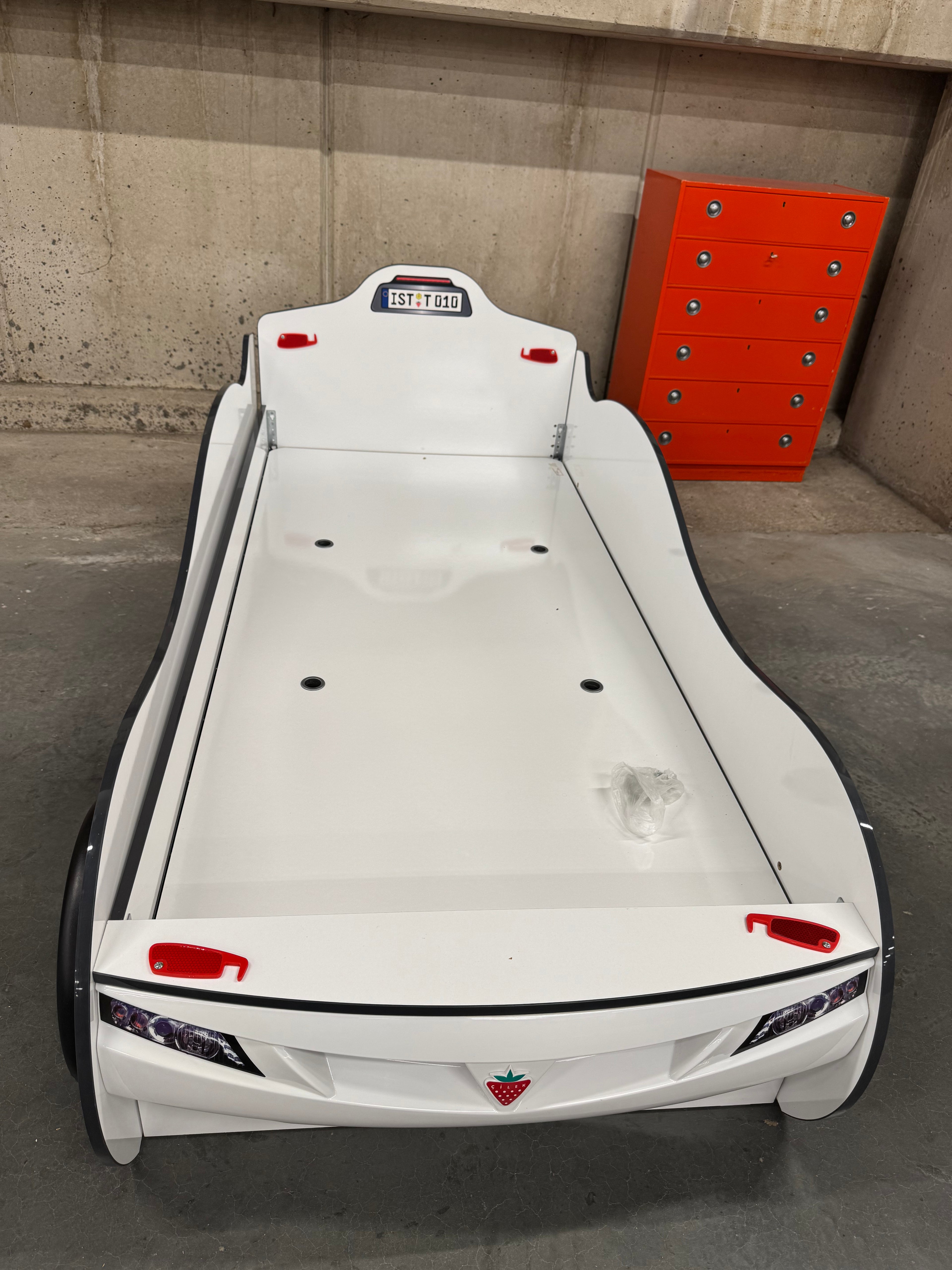 Kinderbed in vorm raceauto