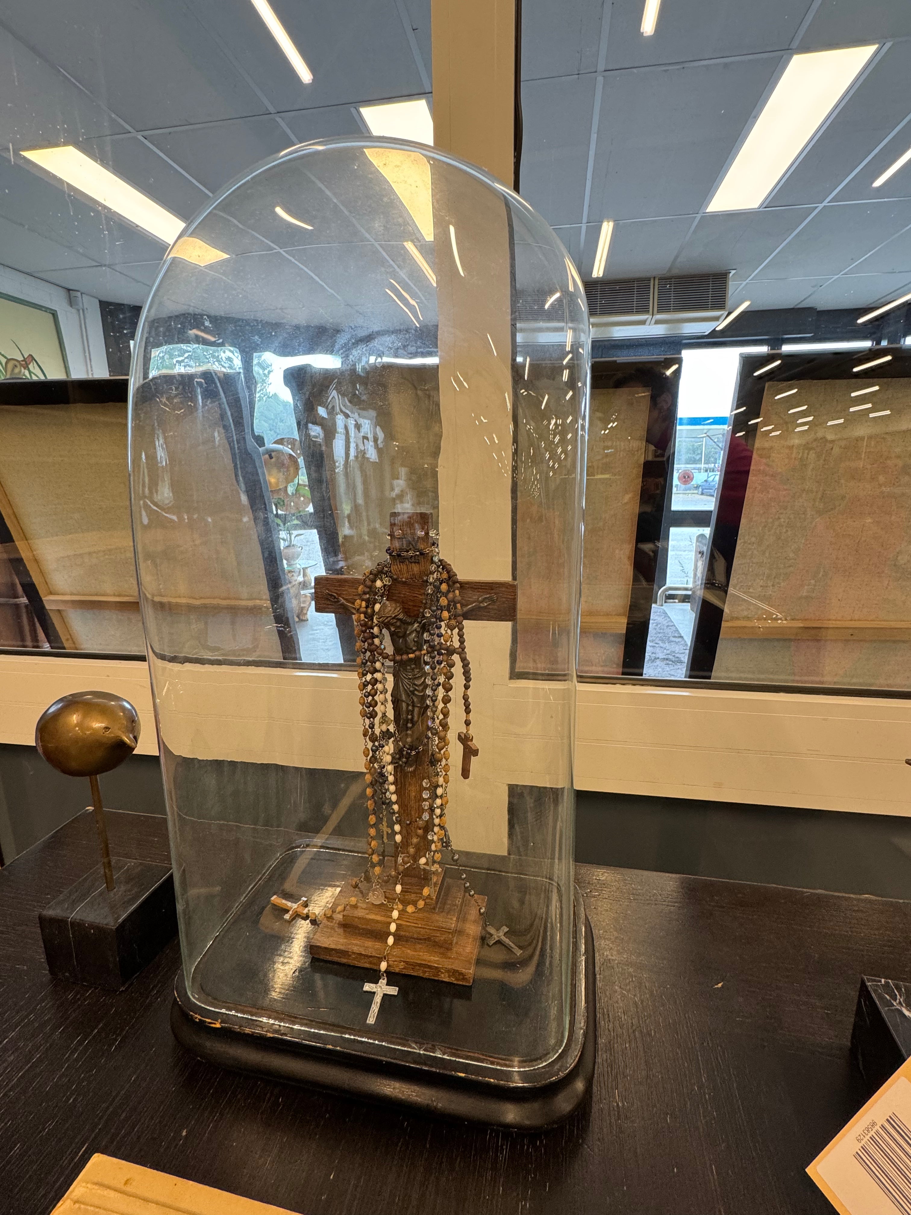Stolp vintage met crucifix