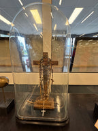 Stolp vintage met crucifix