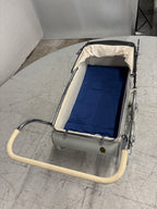 Antieke kinderwagen