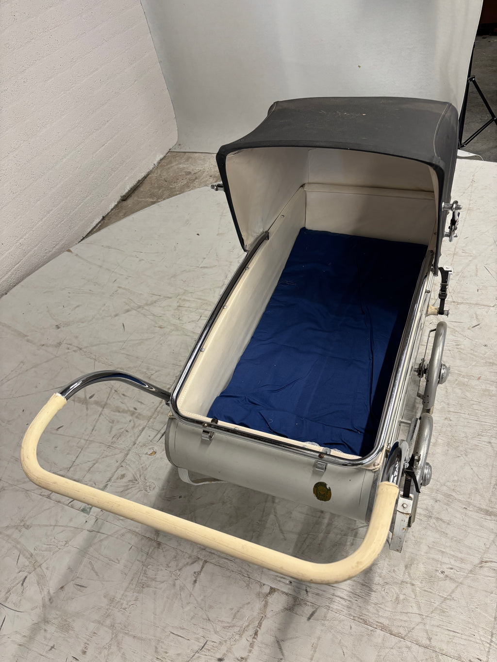 Antieke kinderwagen