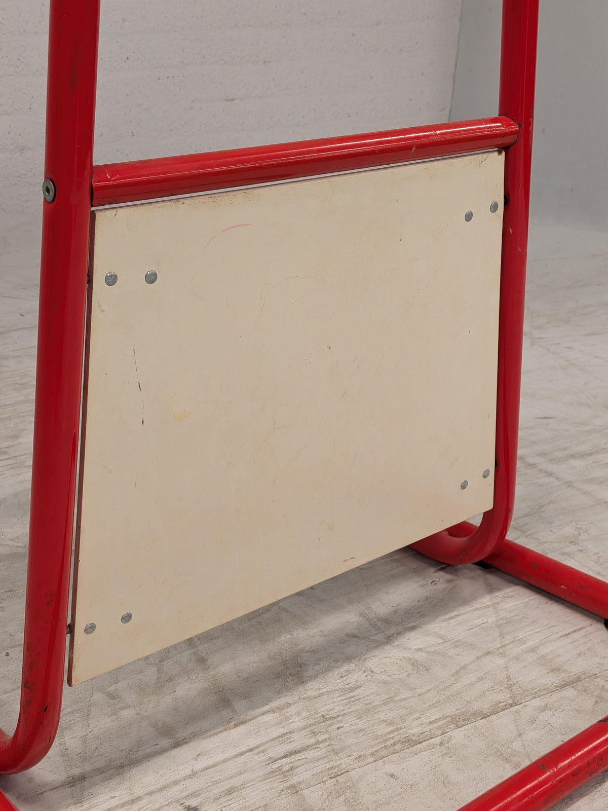 Vintage IKEA kinderstoel, rood buisframe