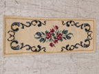 Vintage handgeknoopt kleedje met rozen