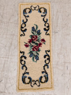 Vintage handgeknoopt kleedje met rozen