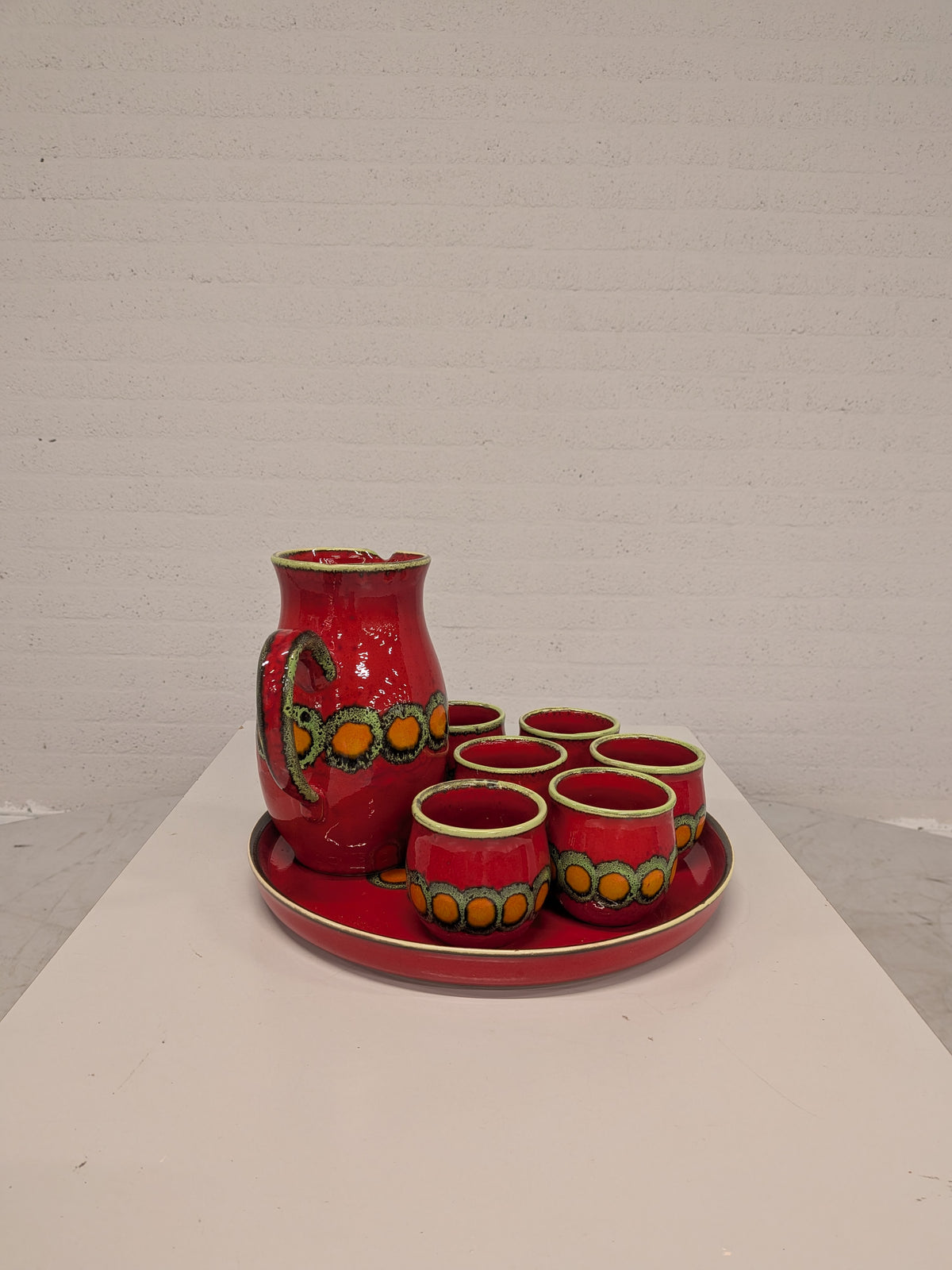 West Germany keramiek schenkset rood