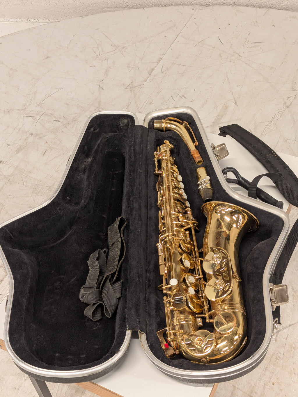 Altsaxofoon met koffer