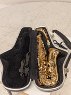 Altsaxofoon met koffer