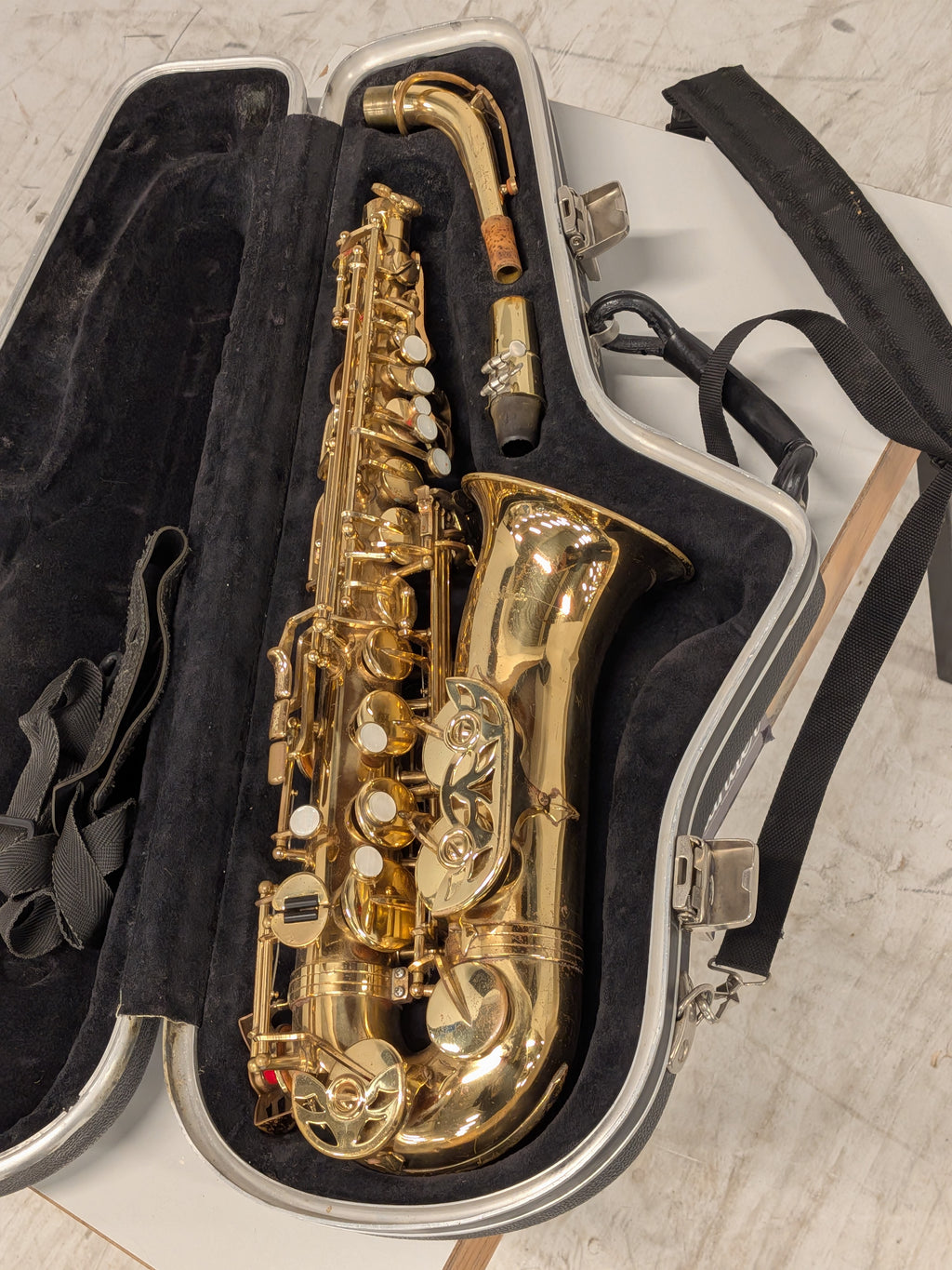 Altsaxofoon met koffer