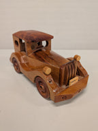 Houten oldtimer van thuyahout