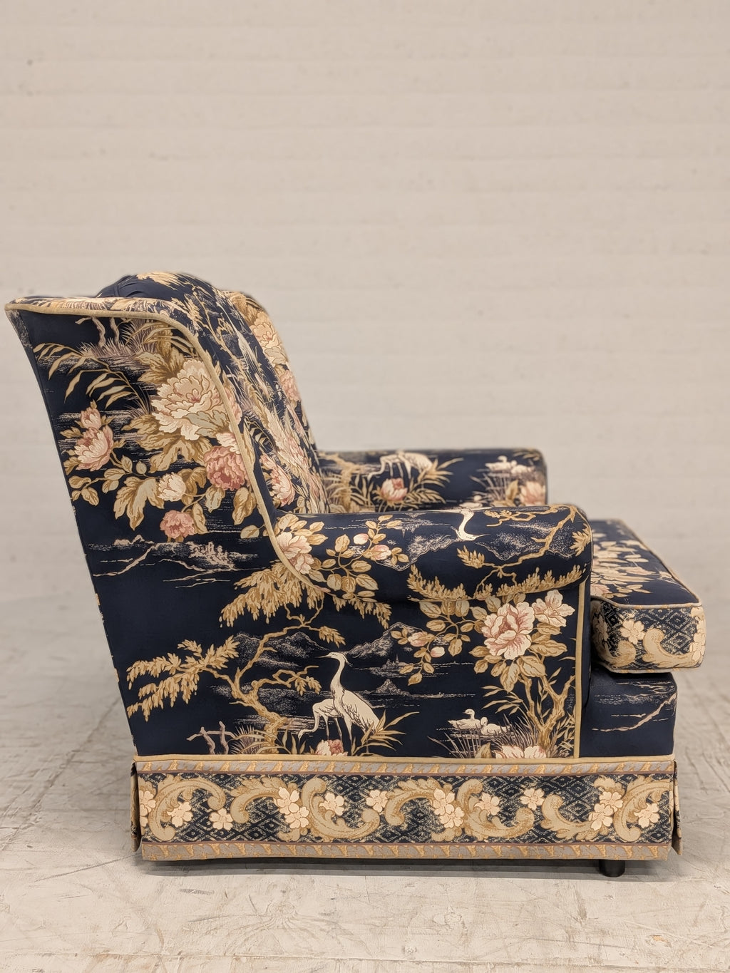 Fauteuil bloemenstof donkerblauw