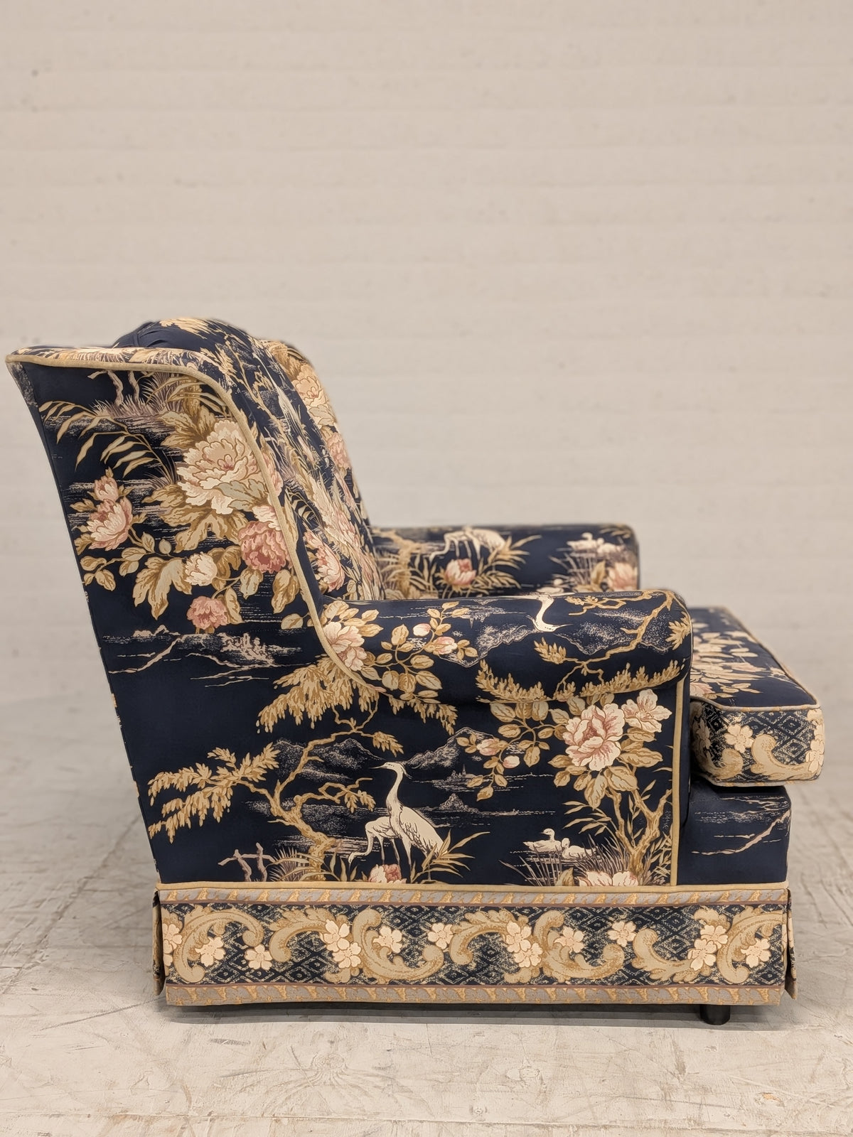 Fauteuil bloemenstof donkerblauw